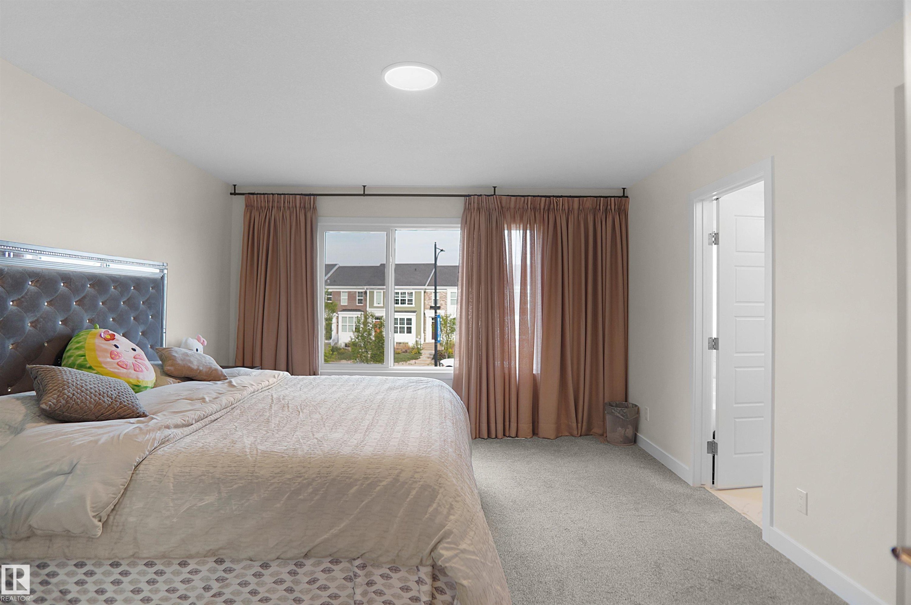 196 Edgewater Circle, Leduc, AB