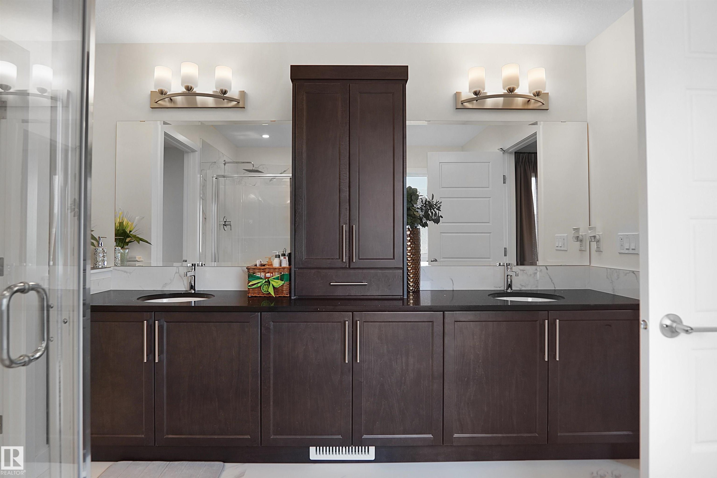 196 Edgewater Circle, Leduc, AB