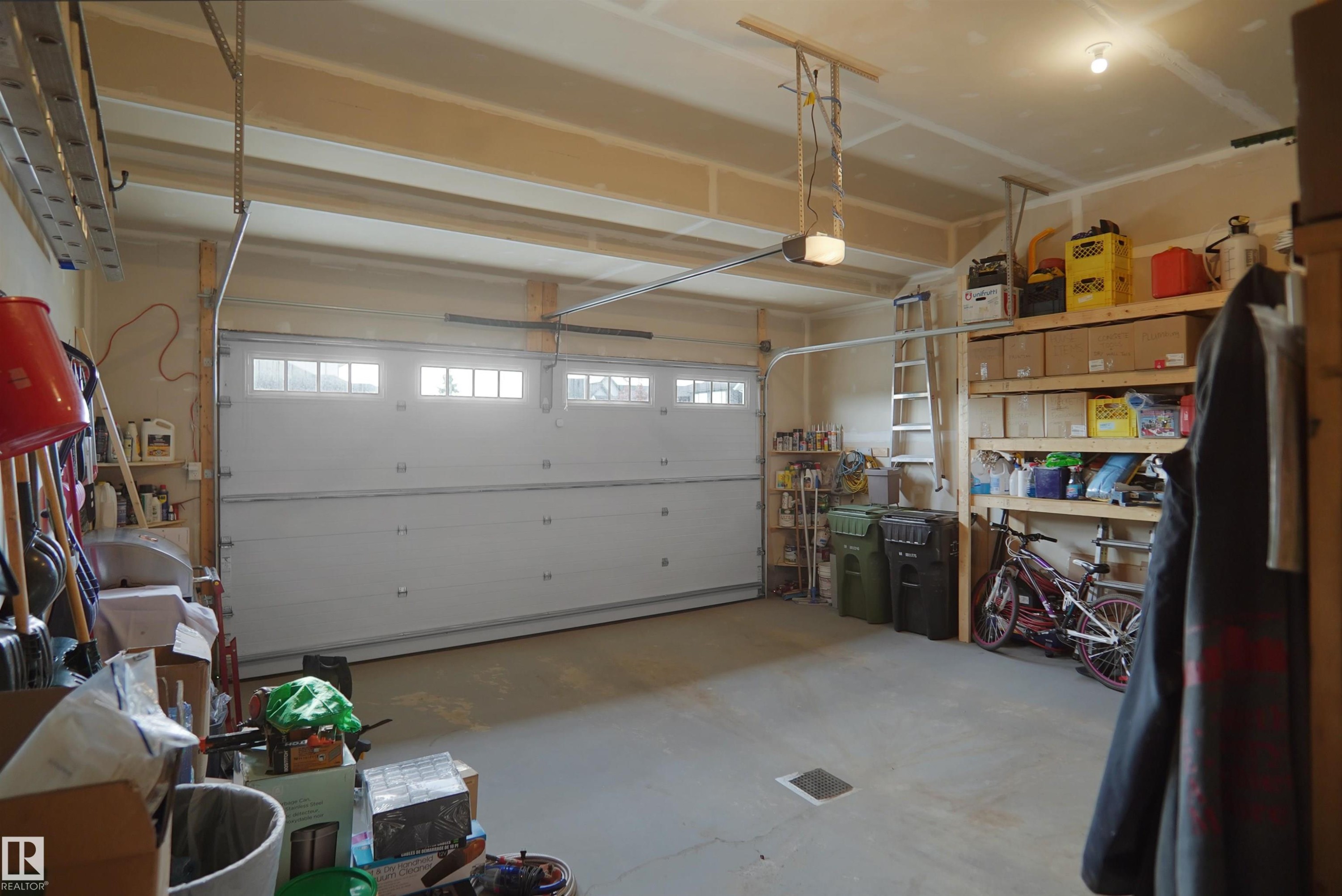 196 Edgewater Circle, Leduc, AB