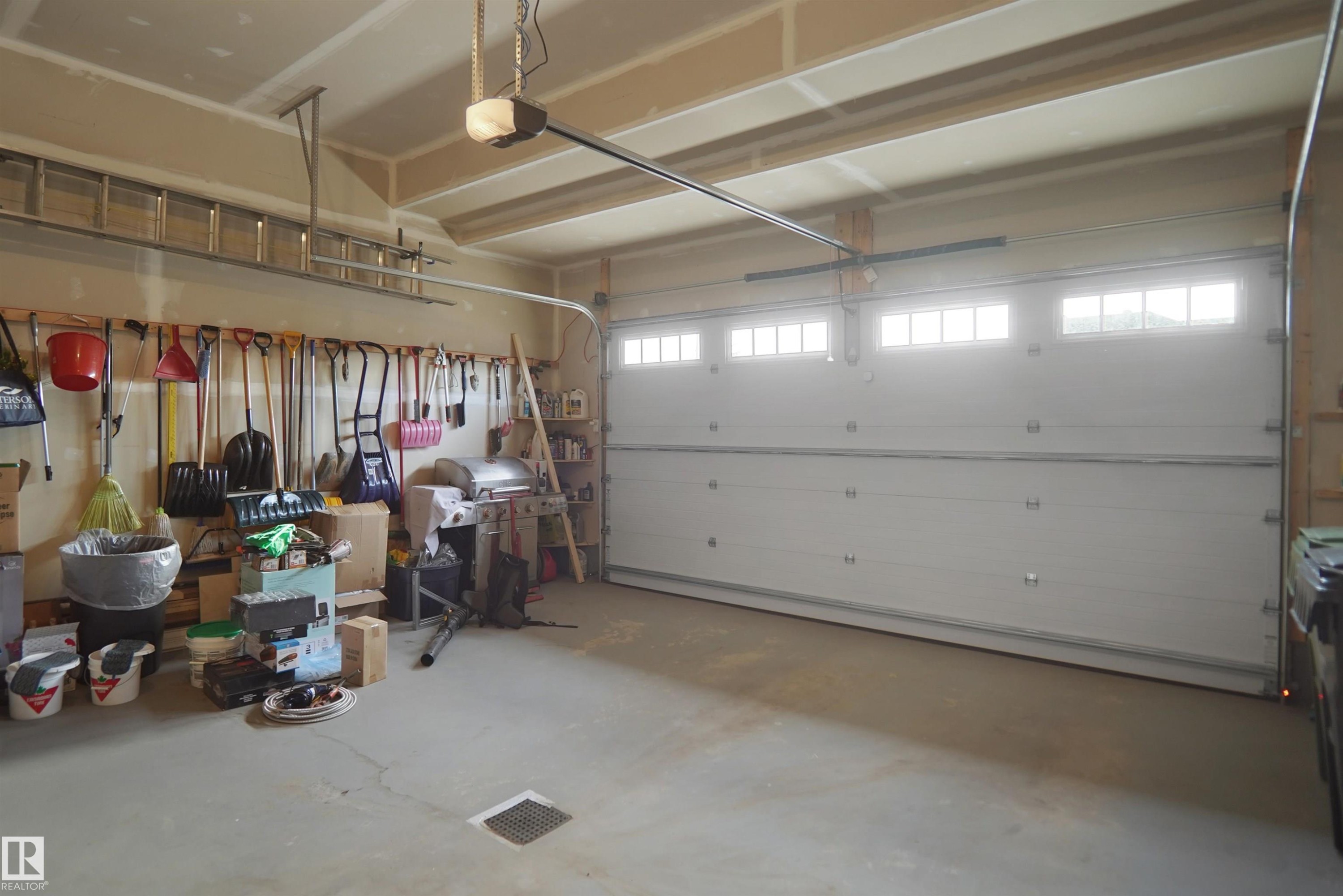 196 Edgewater Circle, Leduc, AB