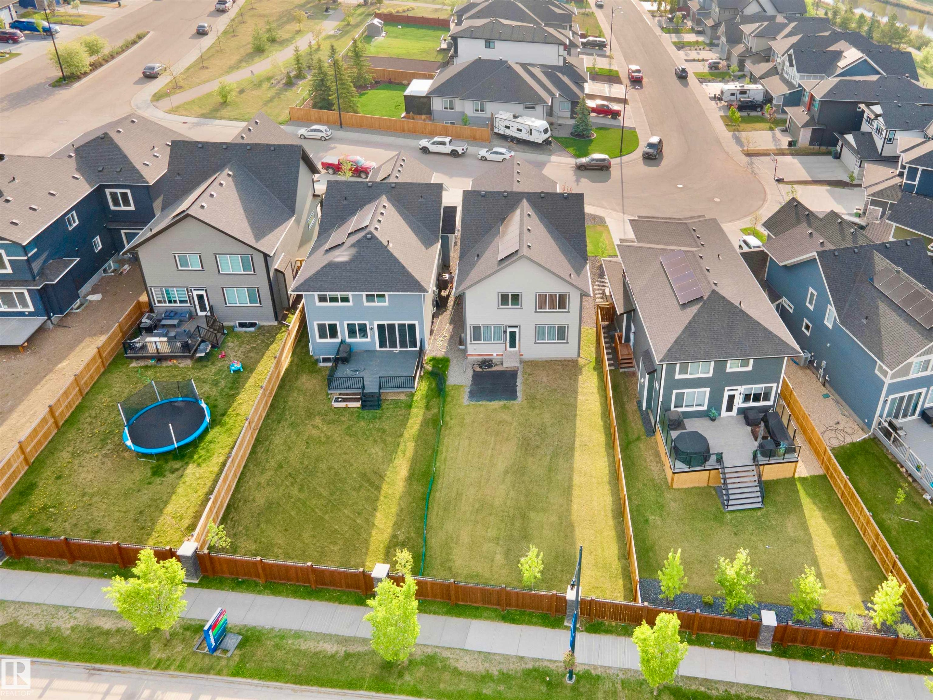196 Edgewater Circle, Leduc, AB
