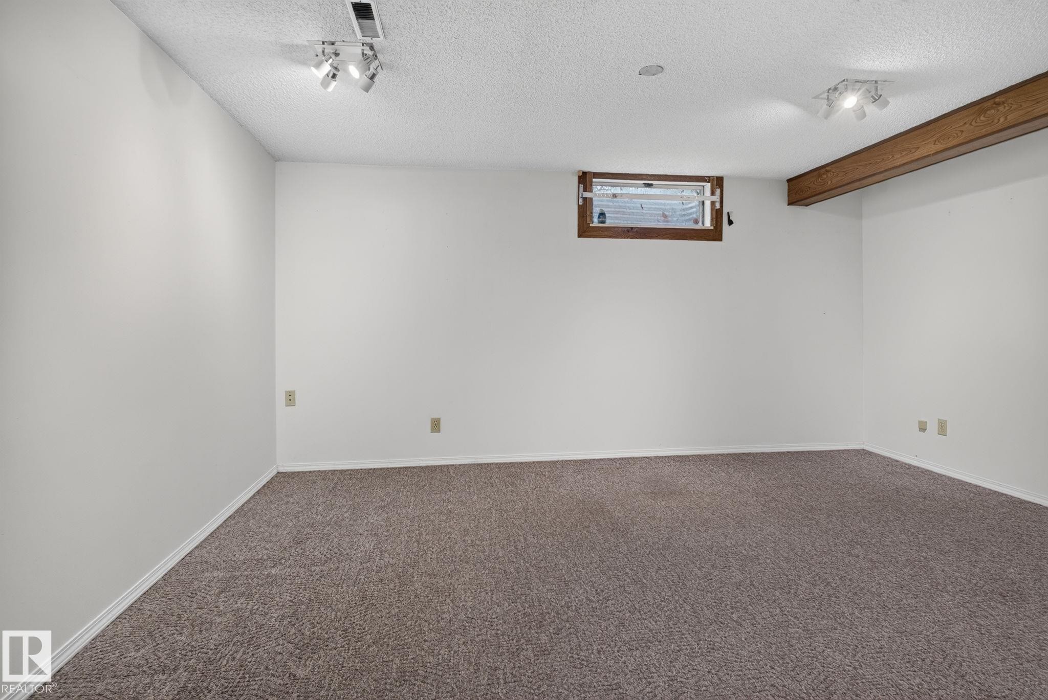 14703 58 Ave Nw, Edmonton, AB