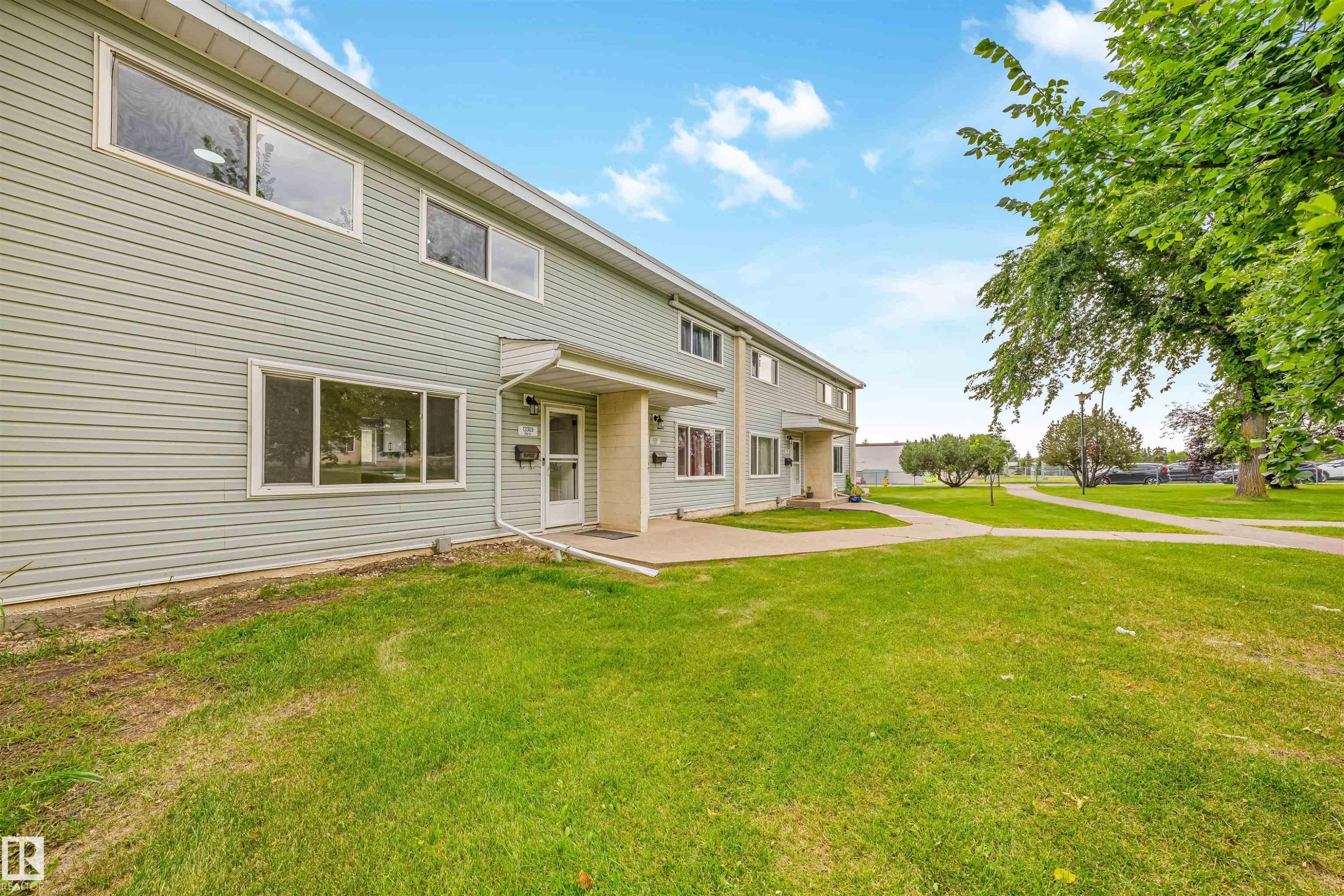 13309 89A Street Nw, Edmonton, AB