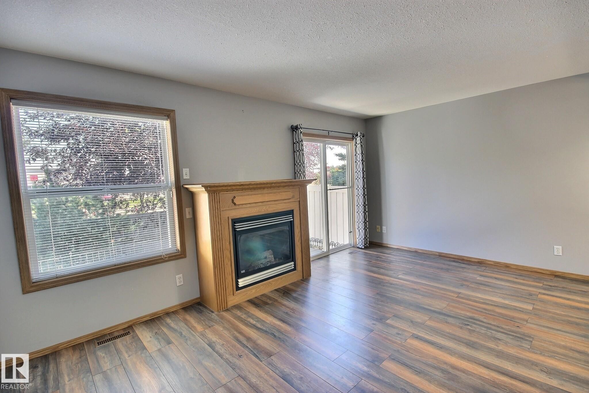 #53 16823 84 St Nw, Edmonton, AB