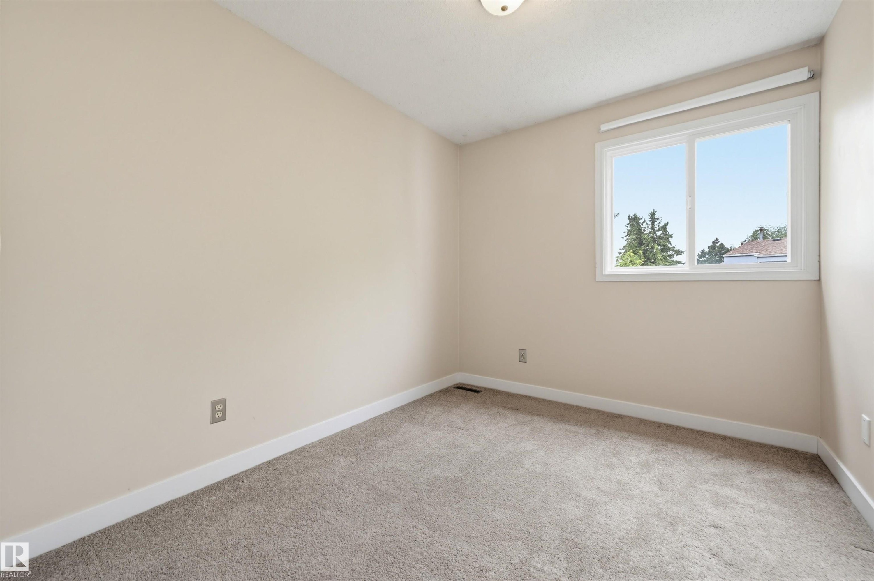 817 Erin Place Nw, Edmonton, AB