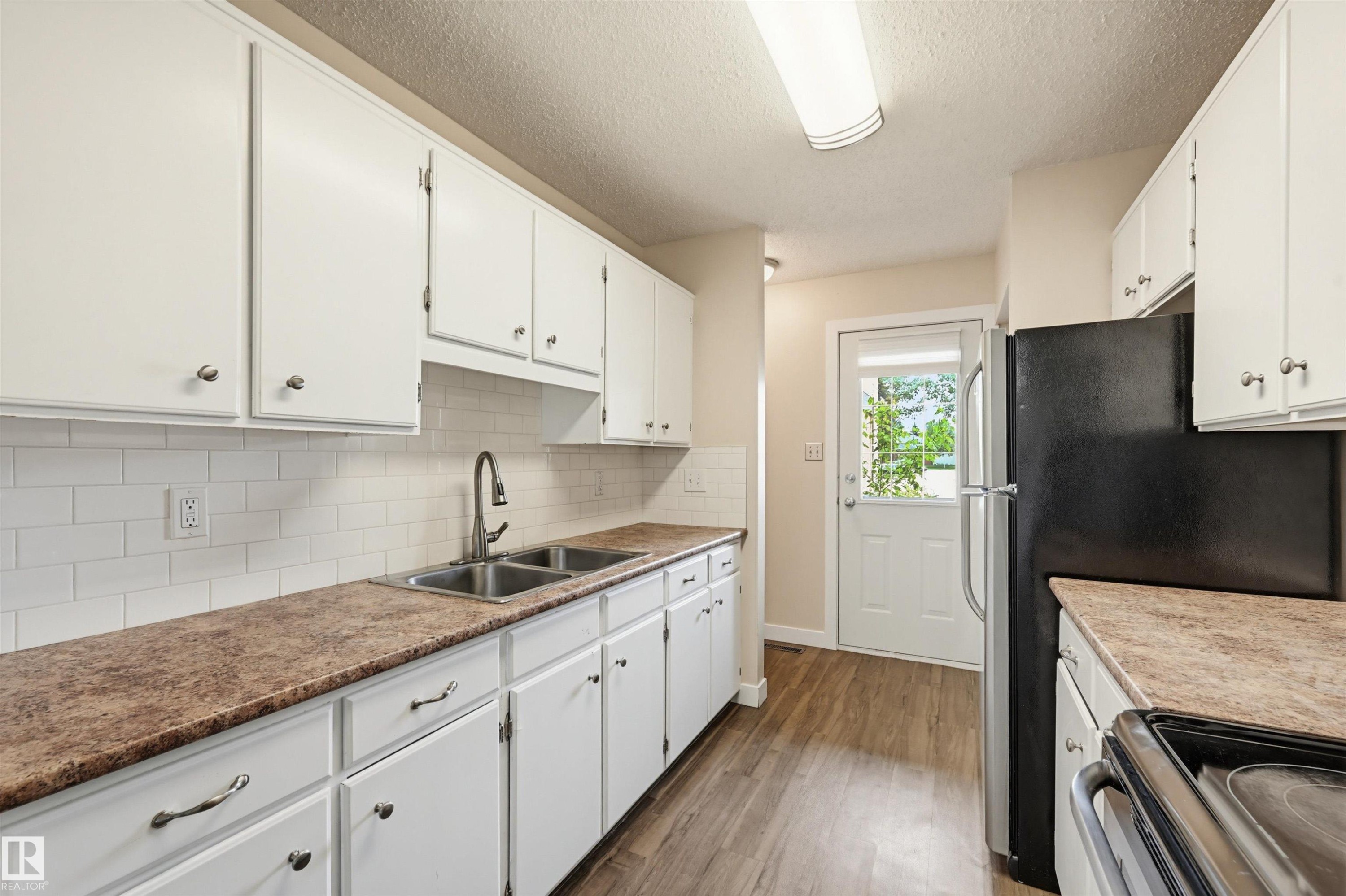 817 Erin Place Nw, Edmonton, AB