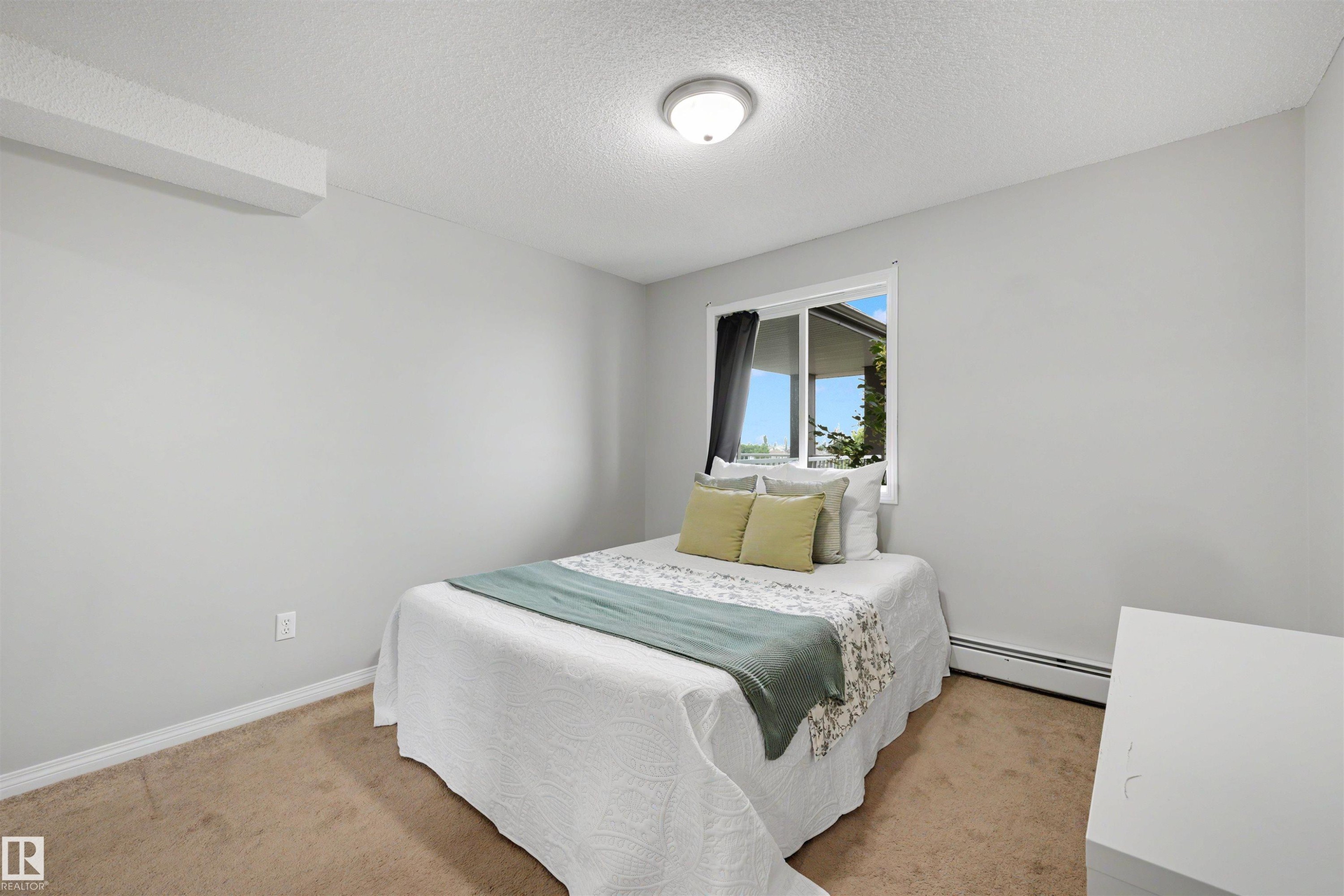 #427 3425 19 St Nw, Edmonton, AB