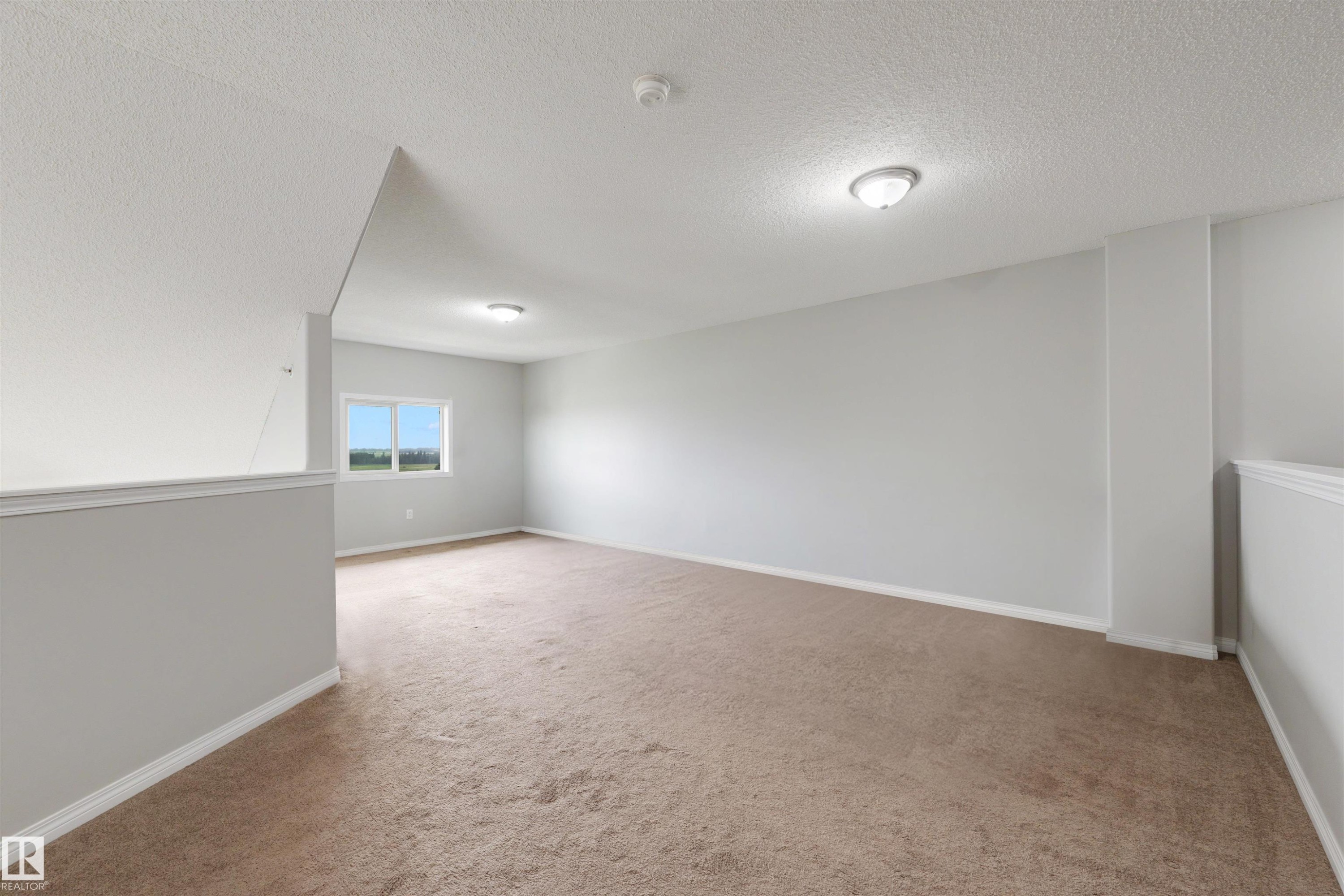 #427 3425 19 St Nw, Edmonton, AB