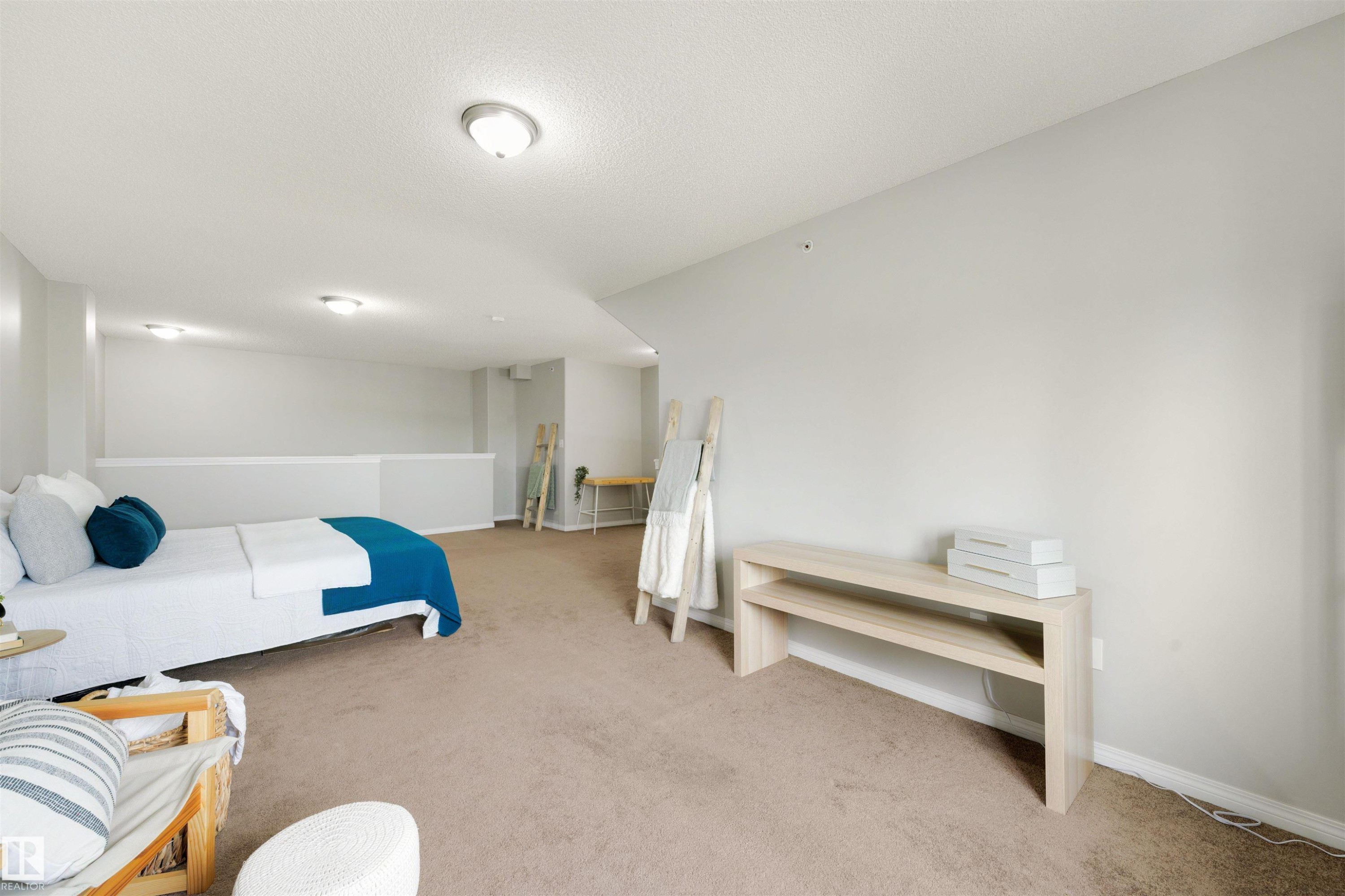 #427 3425 19 St Nw, Edmonton, AB