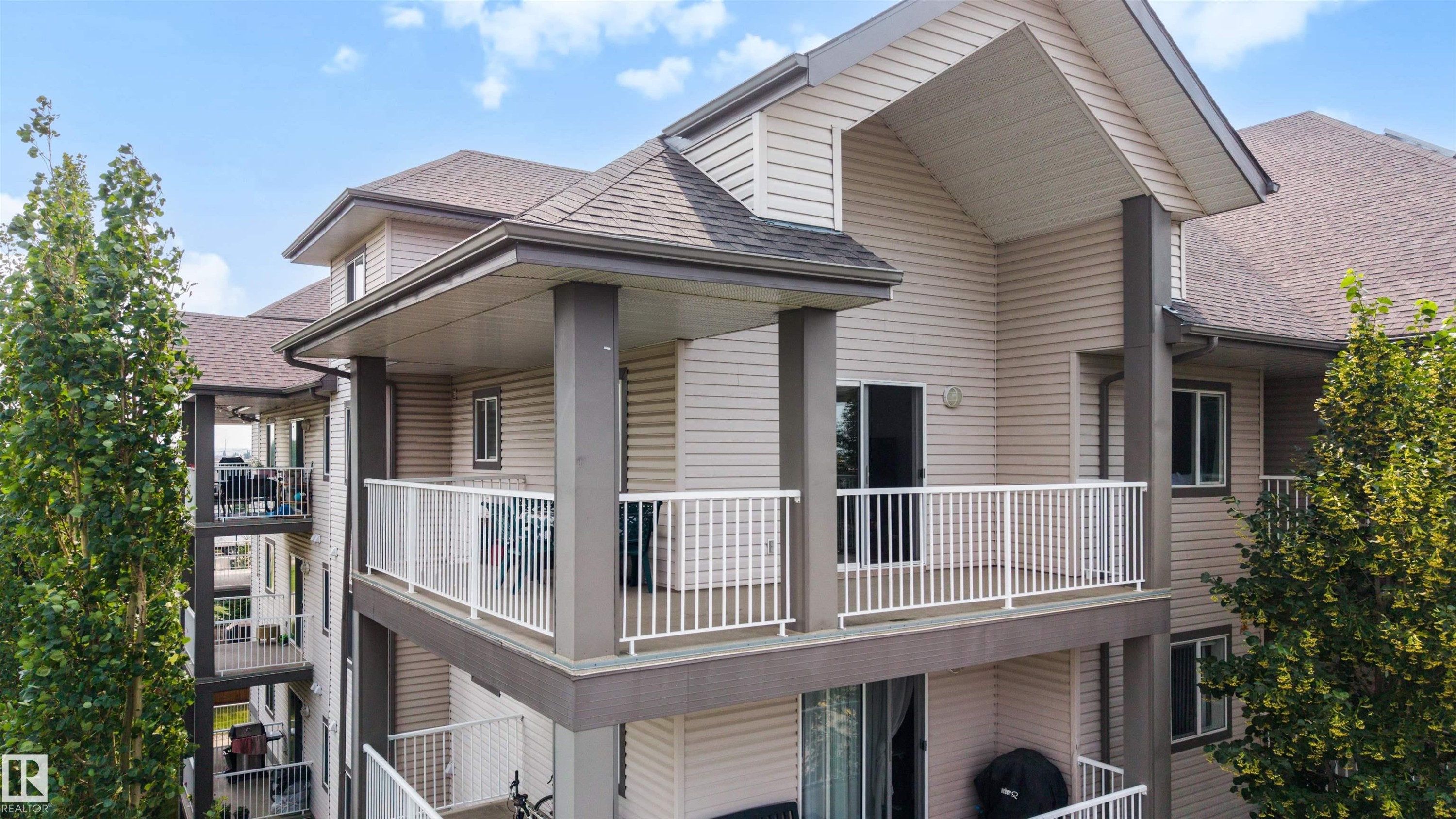 #427 3425 19 St Nw, Edmonton, AB
