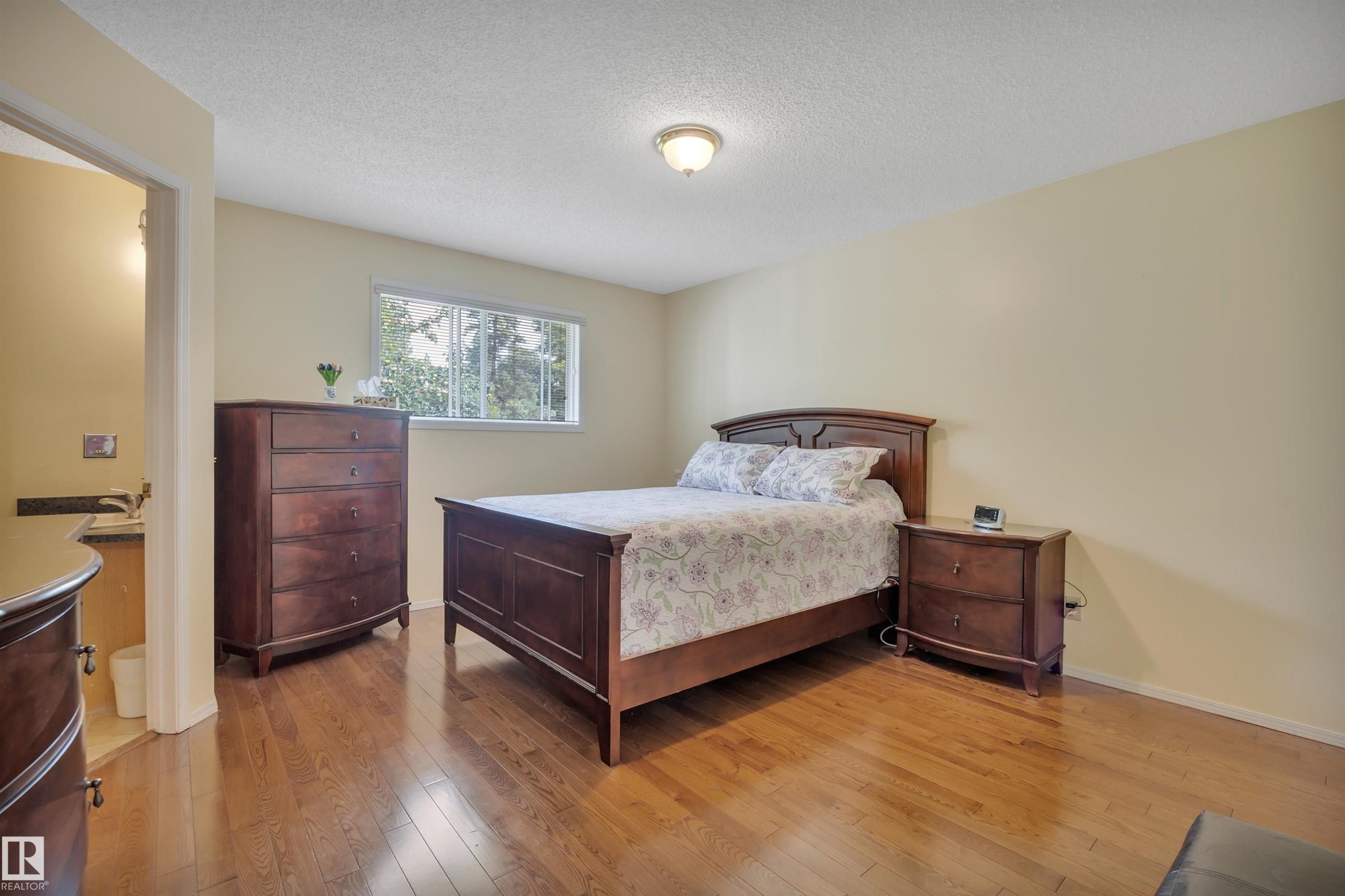 18920 78 Avenue Nw, Edmonton, AB - Indoor Photo Showing Bedroom