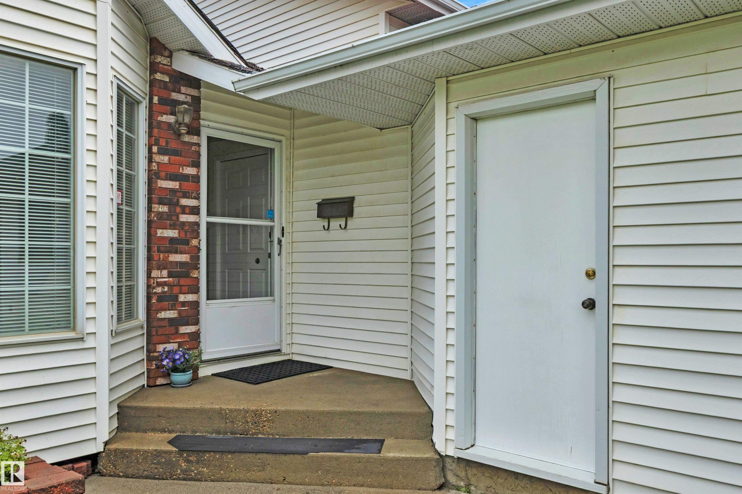 18920 78 Avenue Nw, Edmonton, AB - Outdoor With Exterior