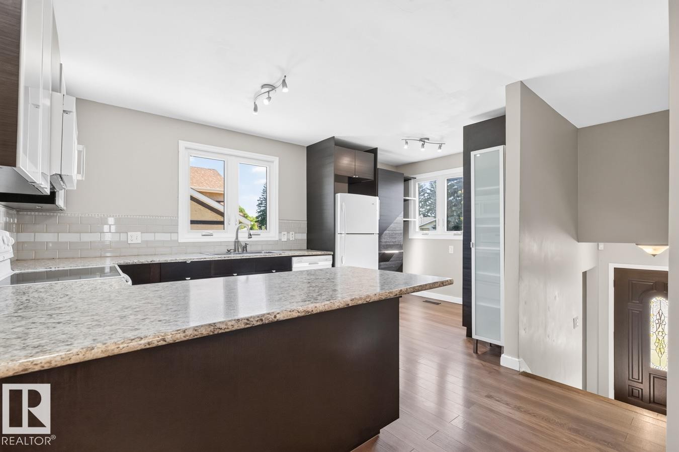 3524 51 Street Nw, Edmonton, AB