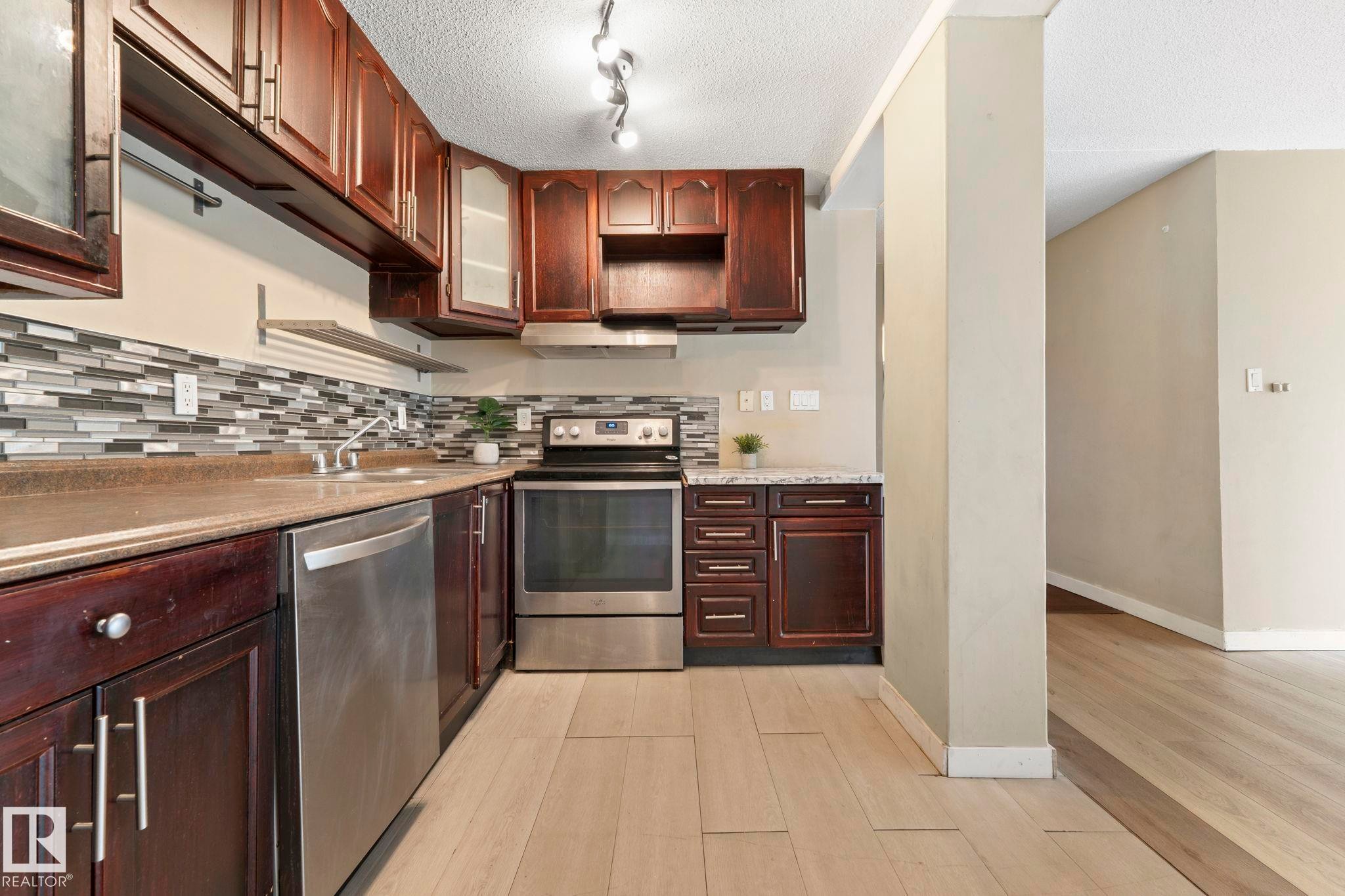 #307 3720 118 Av Nw, Edmonton, AB