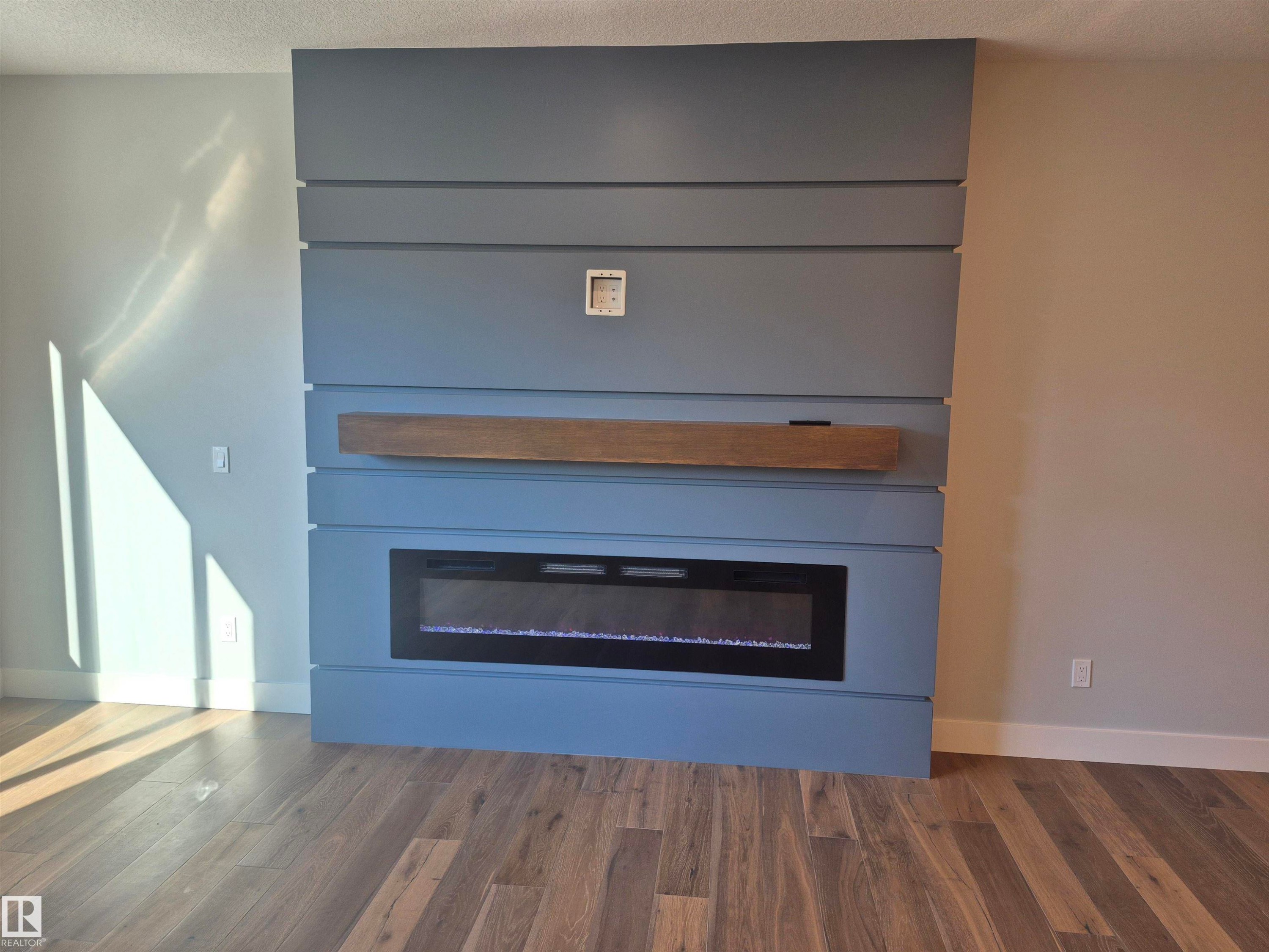 9515 75 Avenue Nw, Edmonton, AB