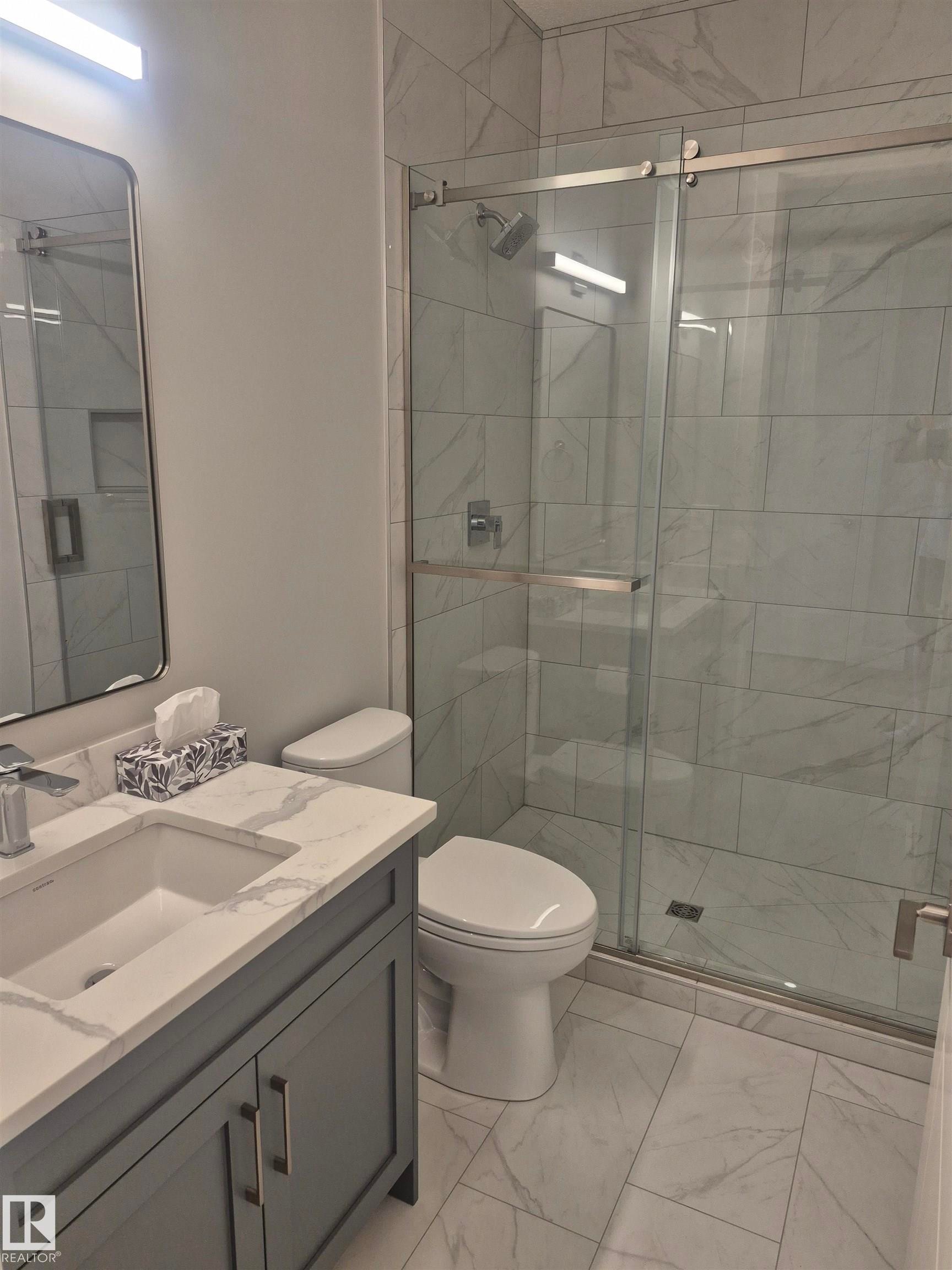 9515 75 Avenue Nw, Edmonton, AB