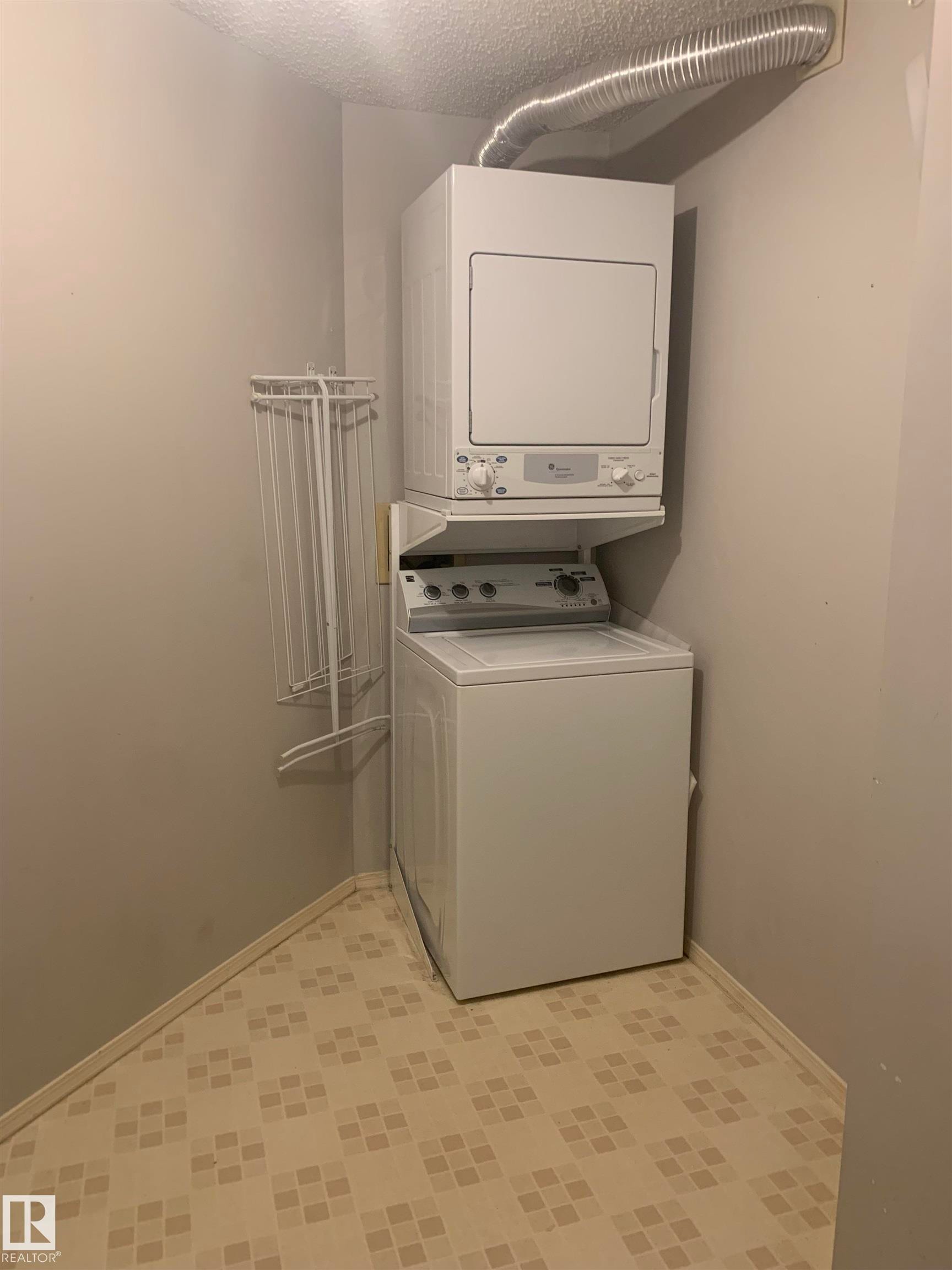 #305 11716 100 Av Nw, Edmonton, AB