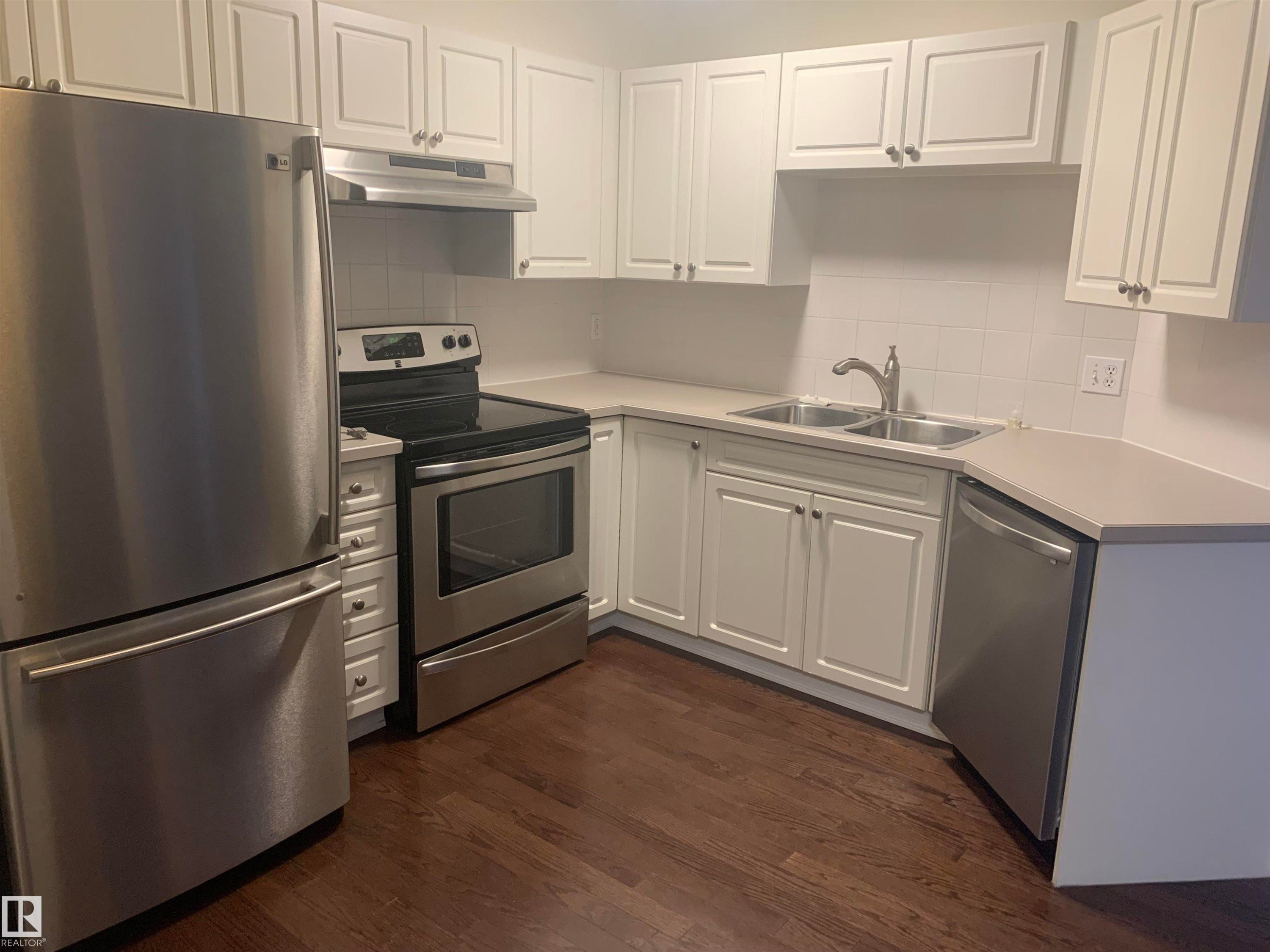 #305 11716 100 Av Nw, Edmonton, AB