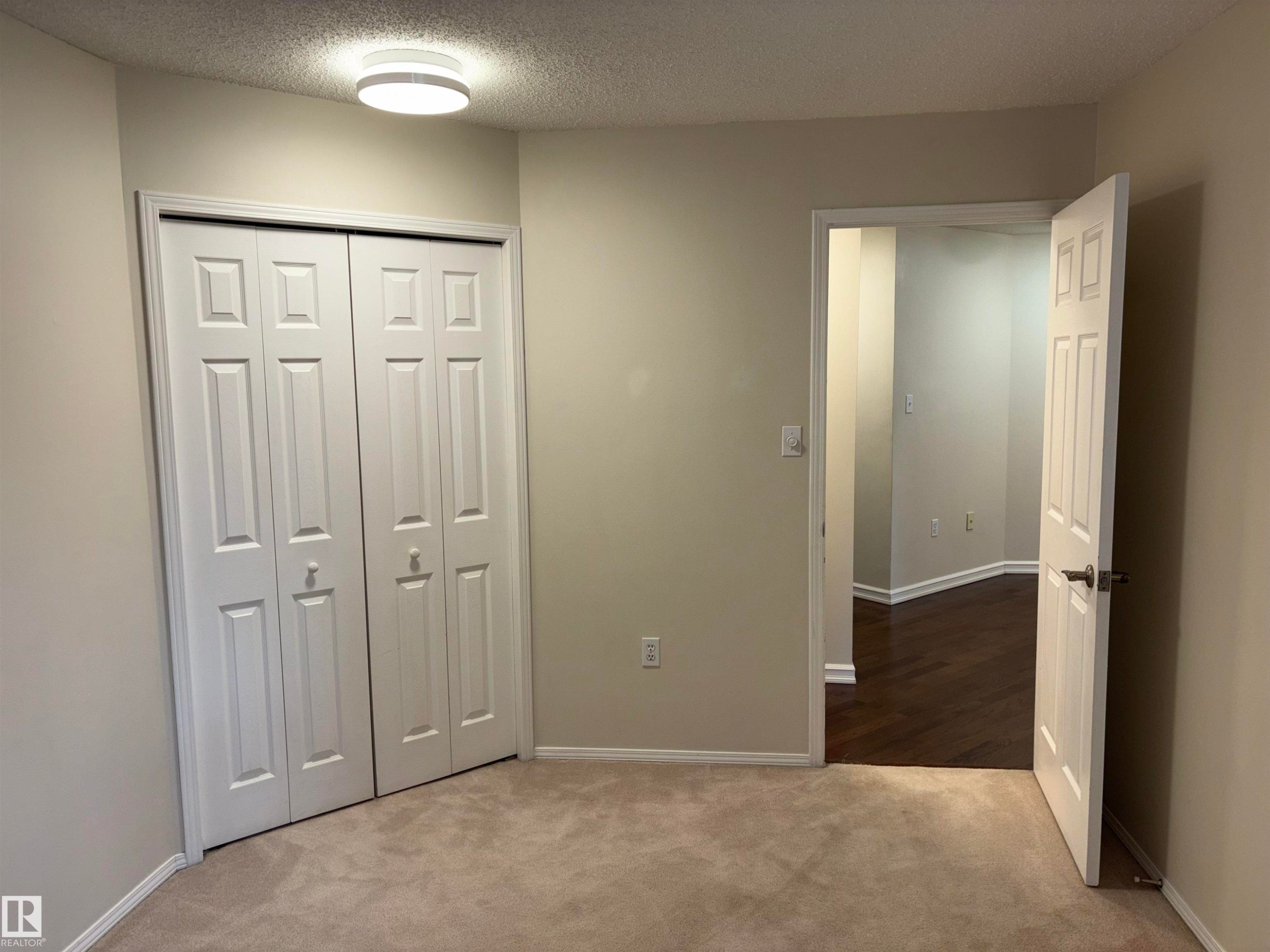 #305 11716 100 Av Nw, Edmonton, AB