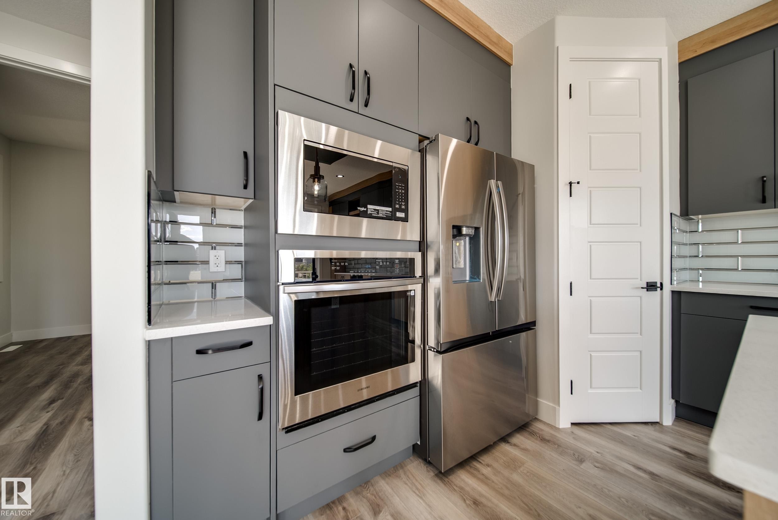 8515 183 Avenue Nw, Edmonton, AB