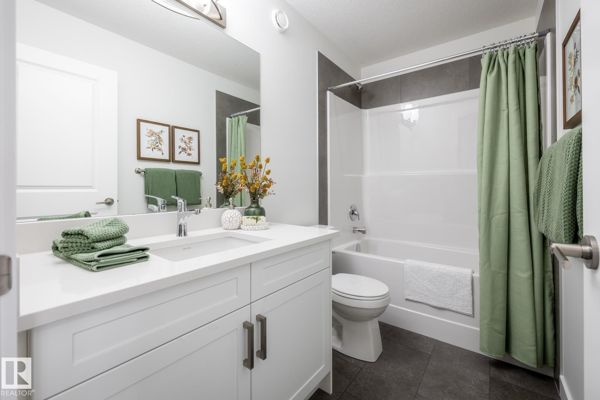 228 Falcon Crescent, Leduc, AB