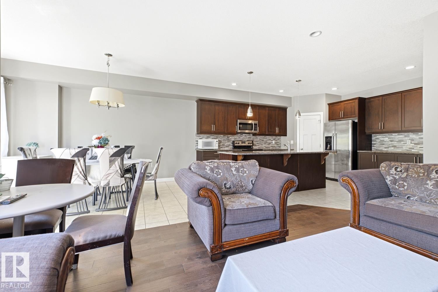 11827 56 Street Nw, Edmonton, AB