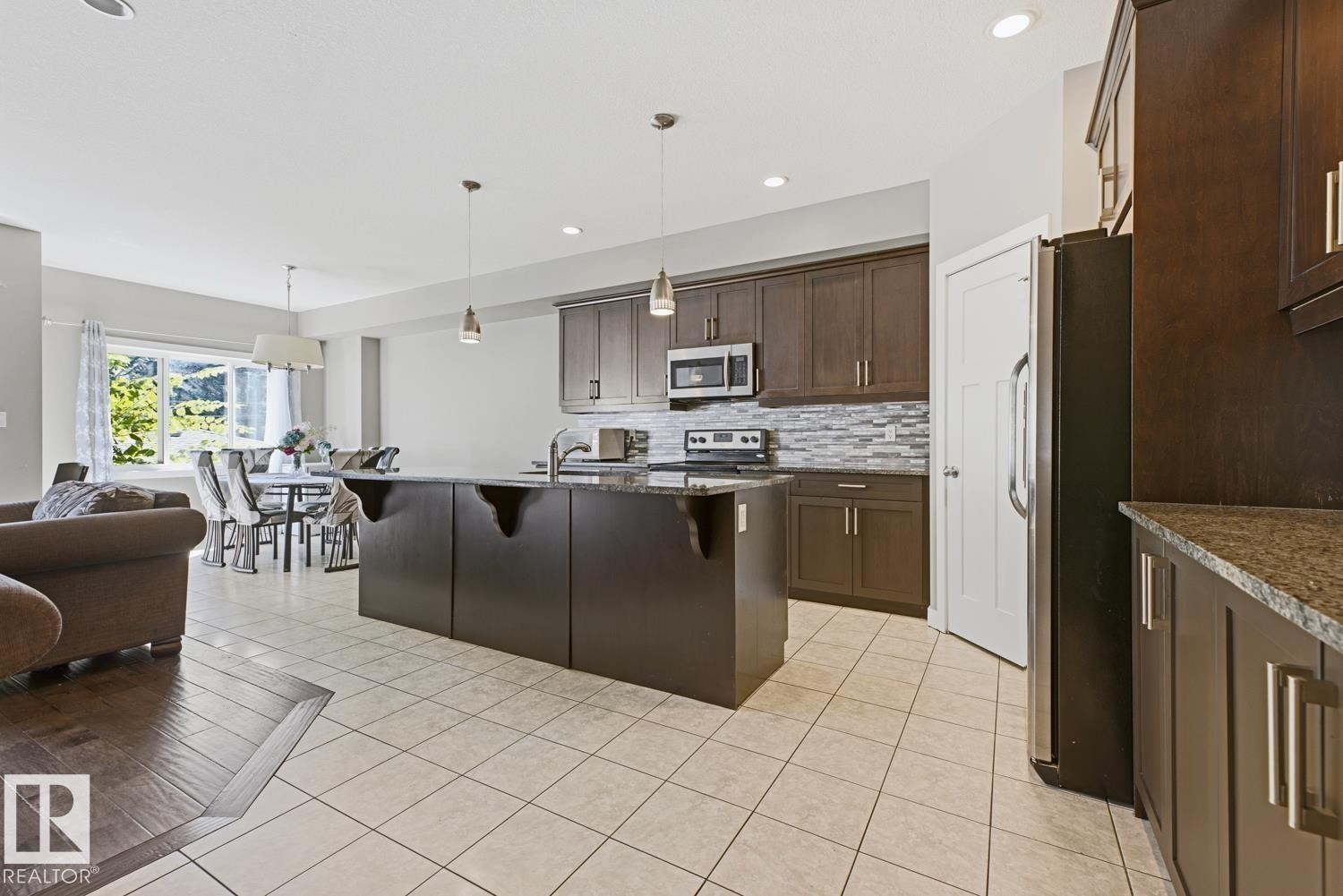 11827 56 Street Nw, Edmonton, AB
