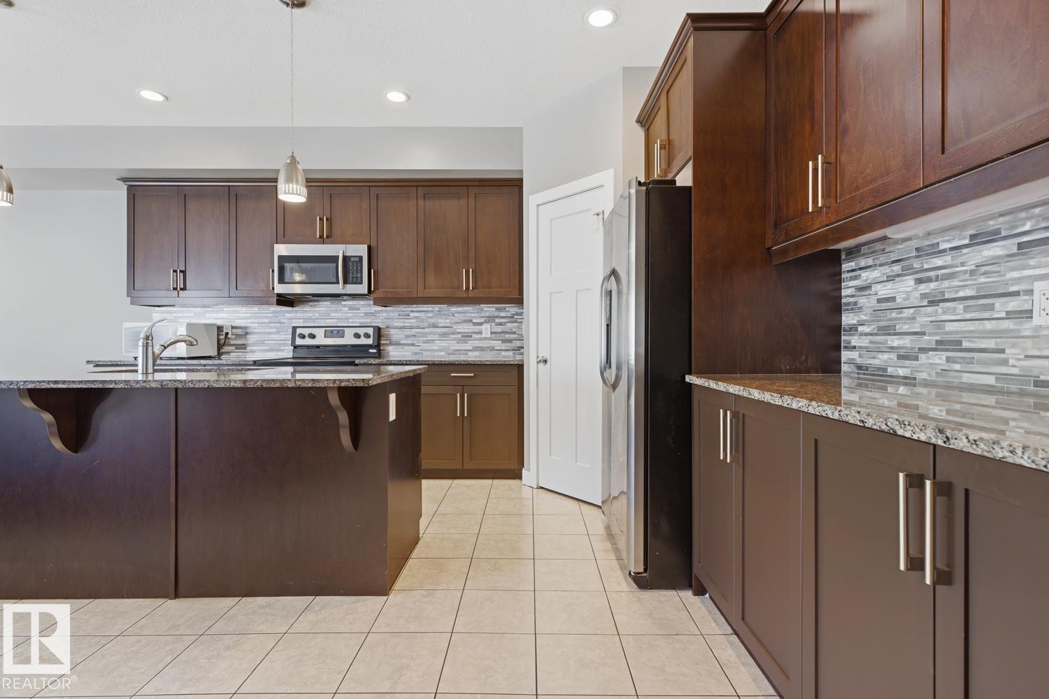 11827 56 Street Nw, Edmonton, AB