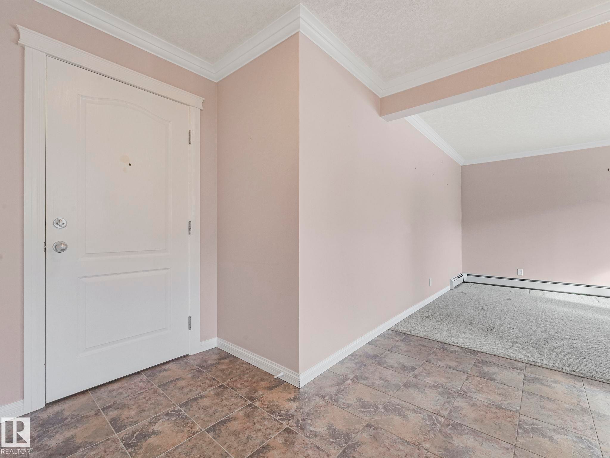 #9 10724 115 St Nw, Edmonton, AB
