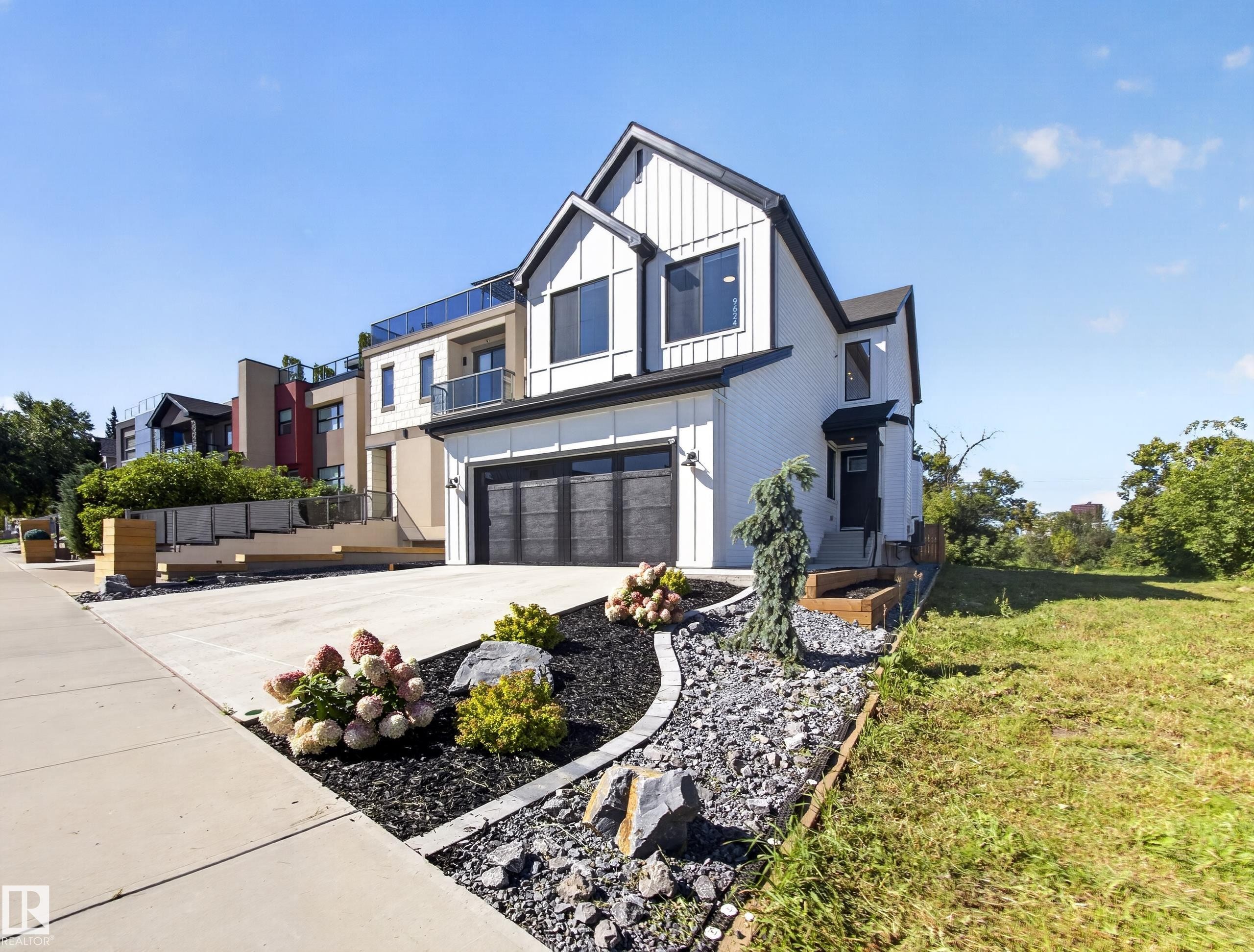 9624 99A Street Nw, Edmonton, AB