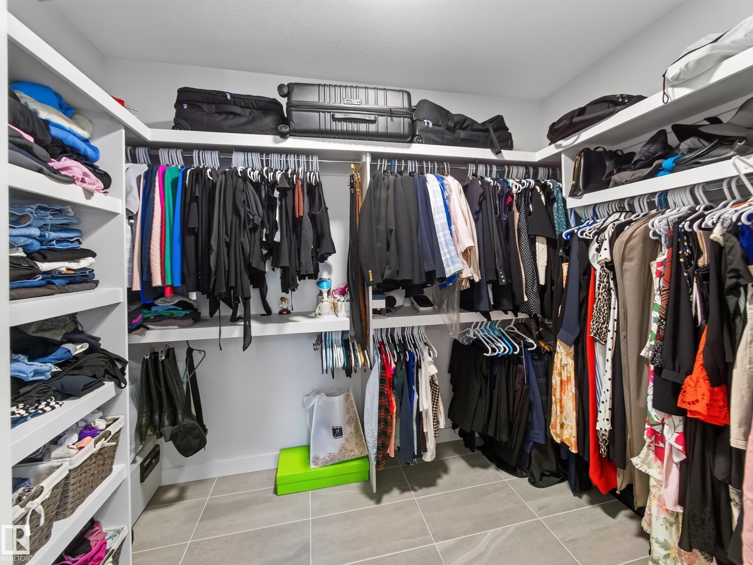 9624 99A Street Nw, Edmonton, AB