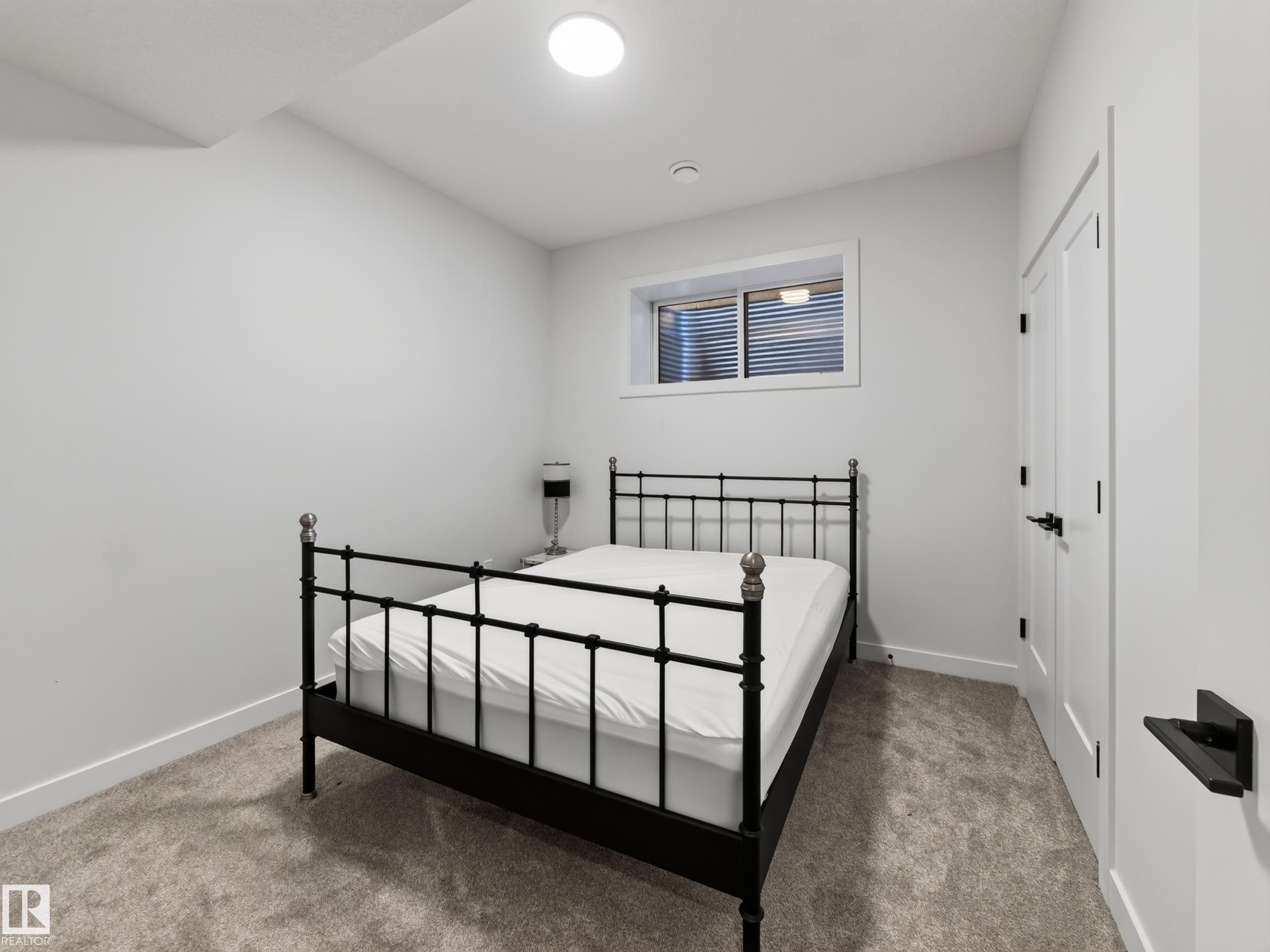 9624 99A Street Nw, Edmonton, AB
