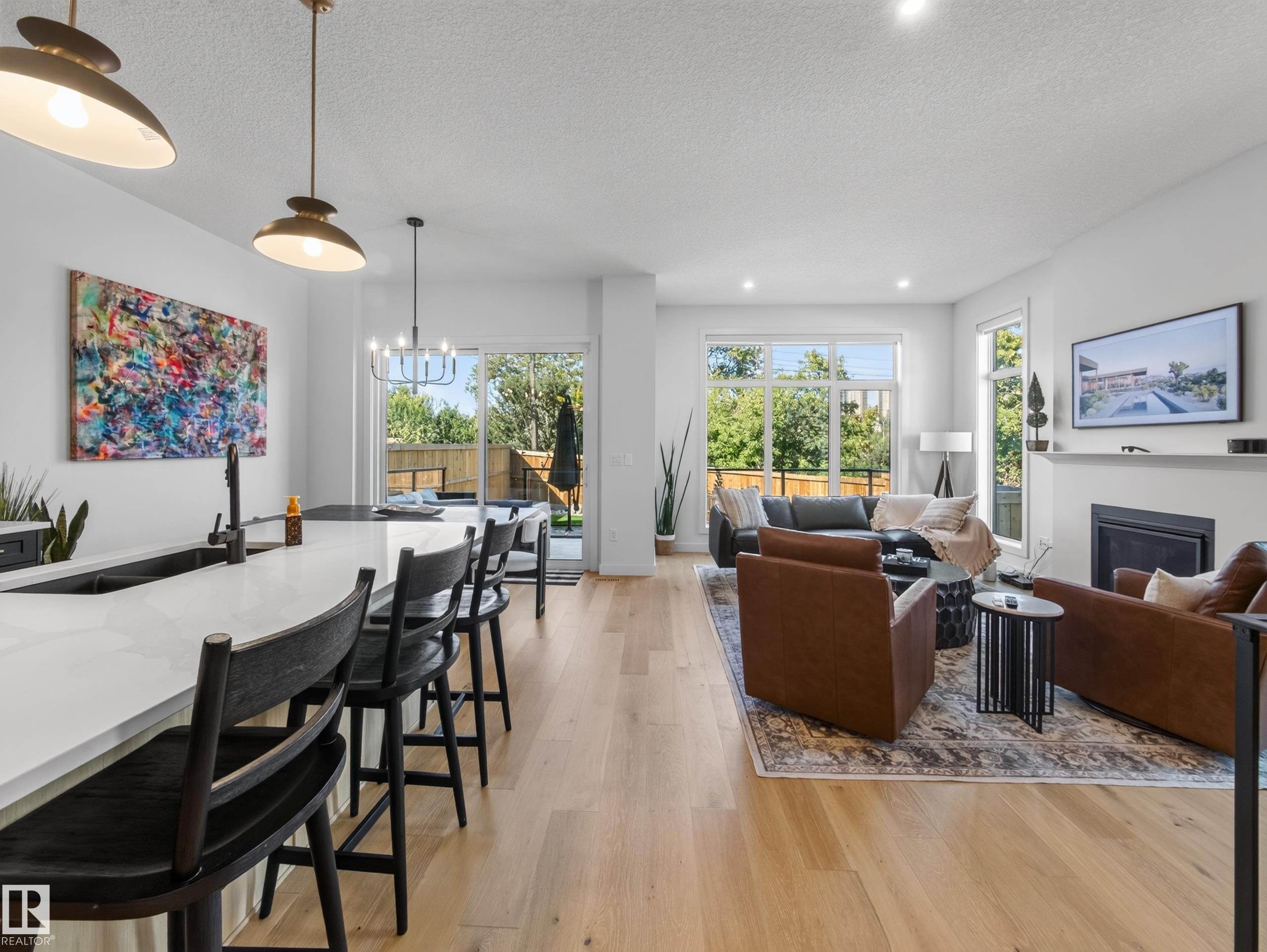9624 99A Street Nw, Edmonton, AB