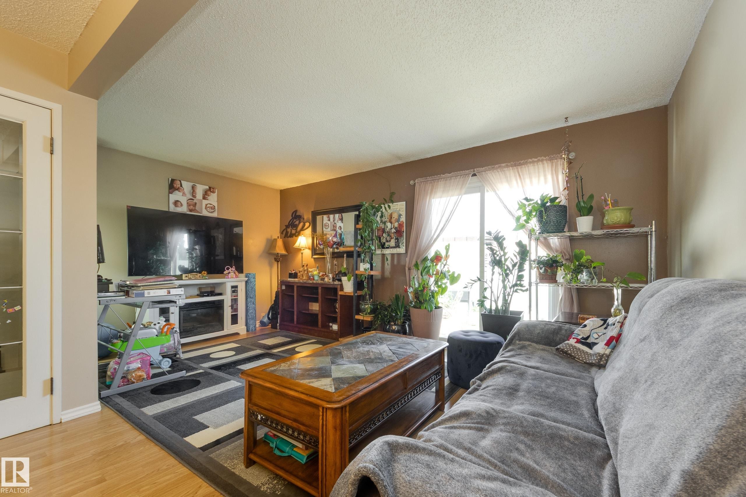 #14 9619 180 St Nw, Edmonton, AB