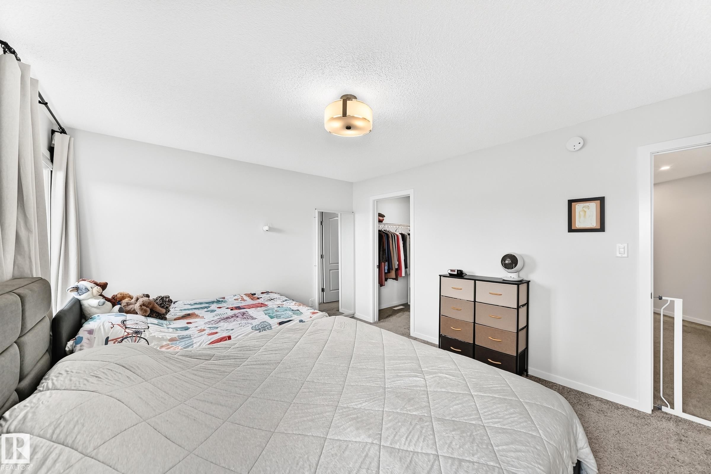 5233 22 Avenue Sw, Edmonton, AB