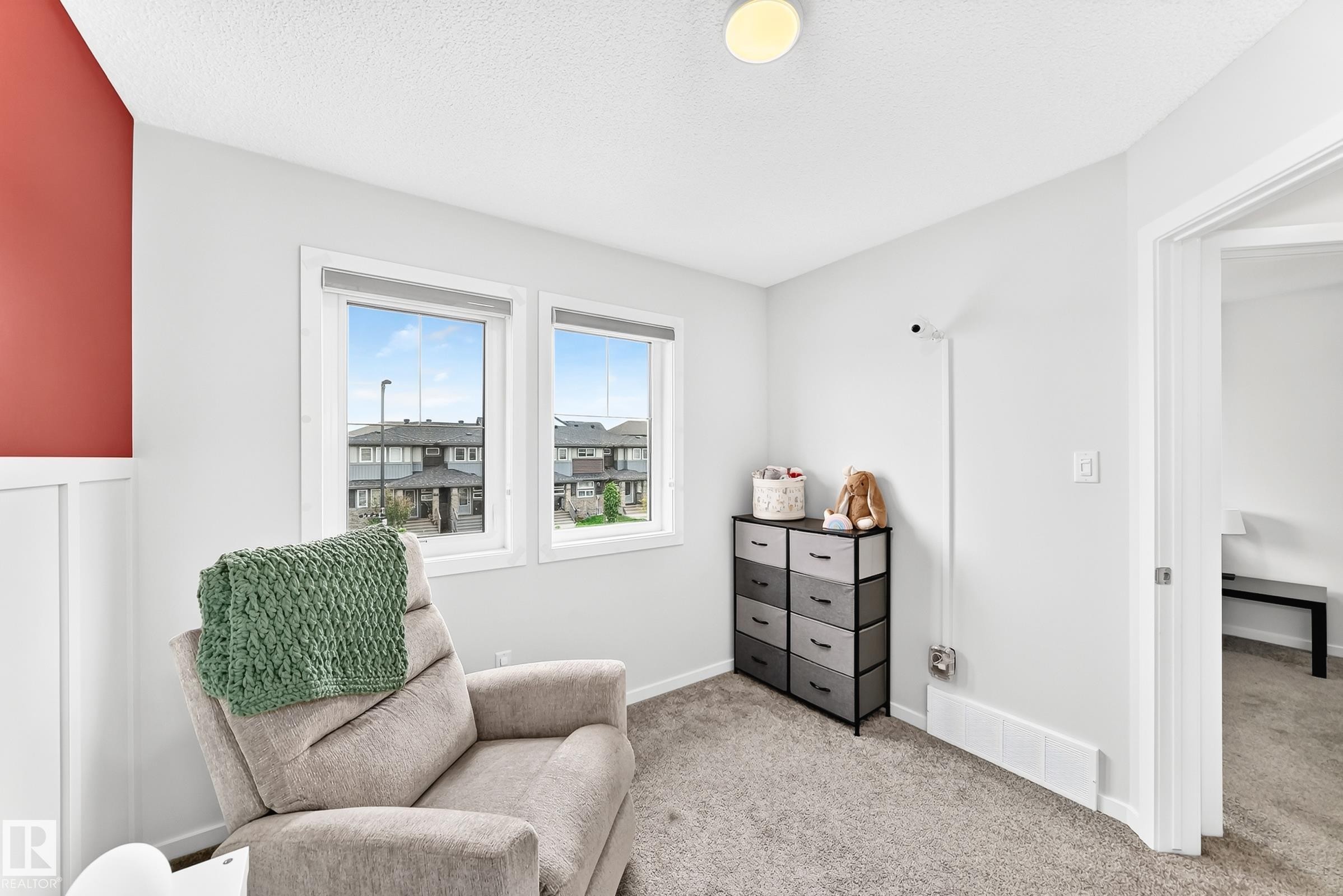 5233 22 Avenue Sw, Edmonton, AB