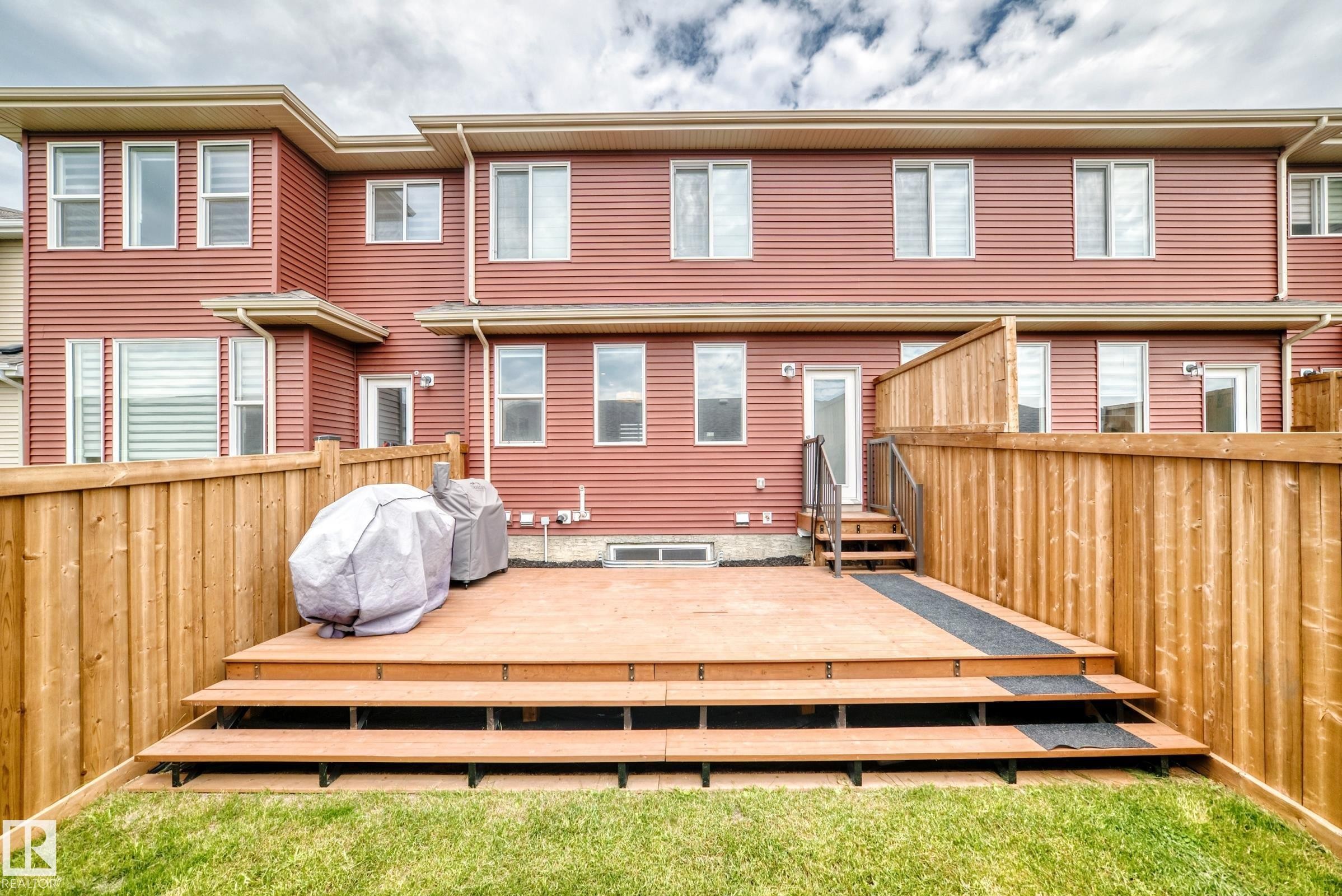 5233 22 Avenue Sw, Edmonton, AB