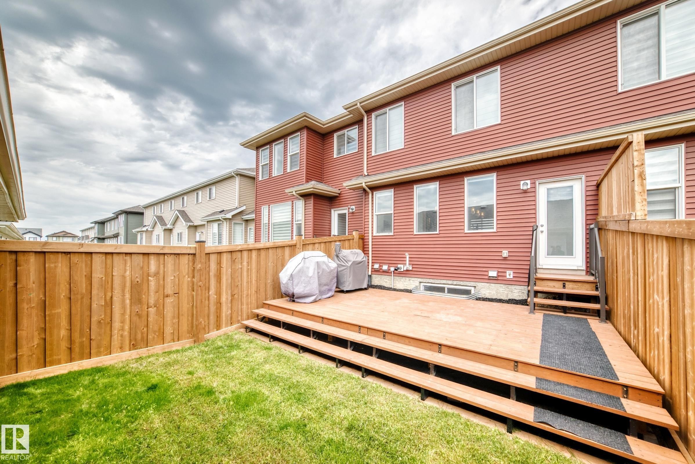 5233 22 Avenue Sw, Edmonton, AB