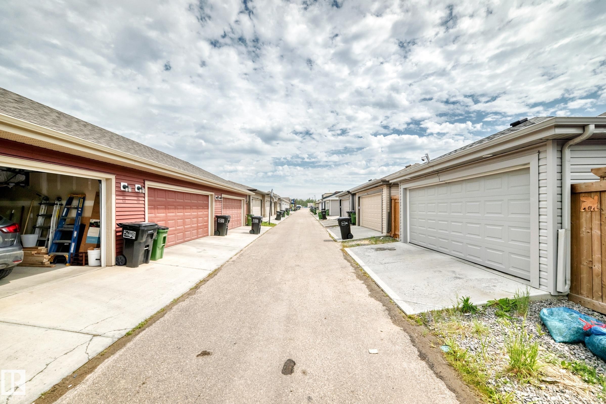 5233 22 Avenue Sw, Edmonton, AB