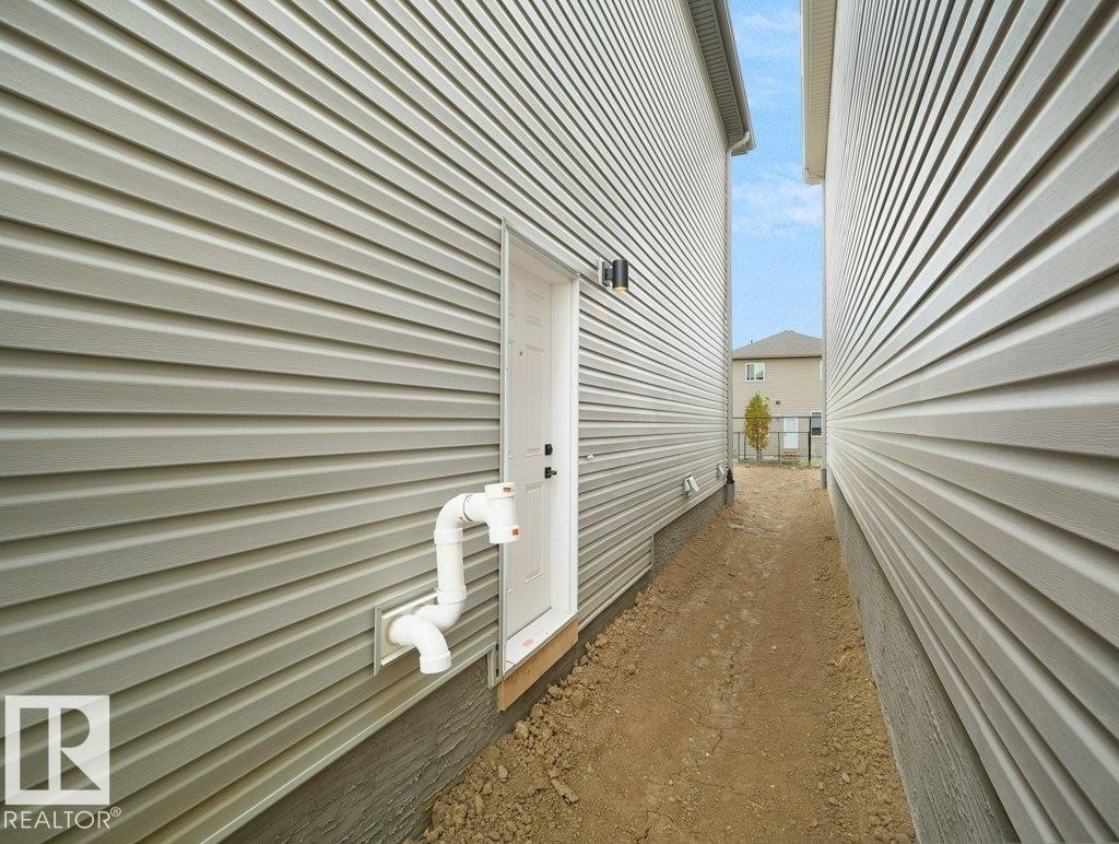 Additional content - 912 17 Ave Nw, Edmonton, AB
