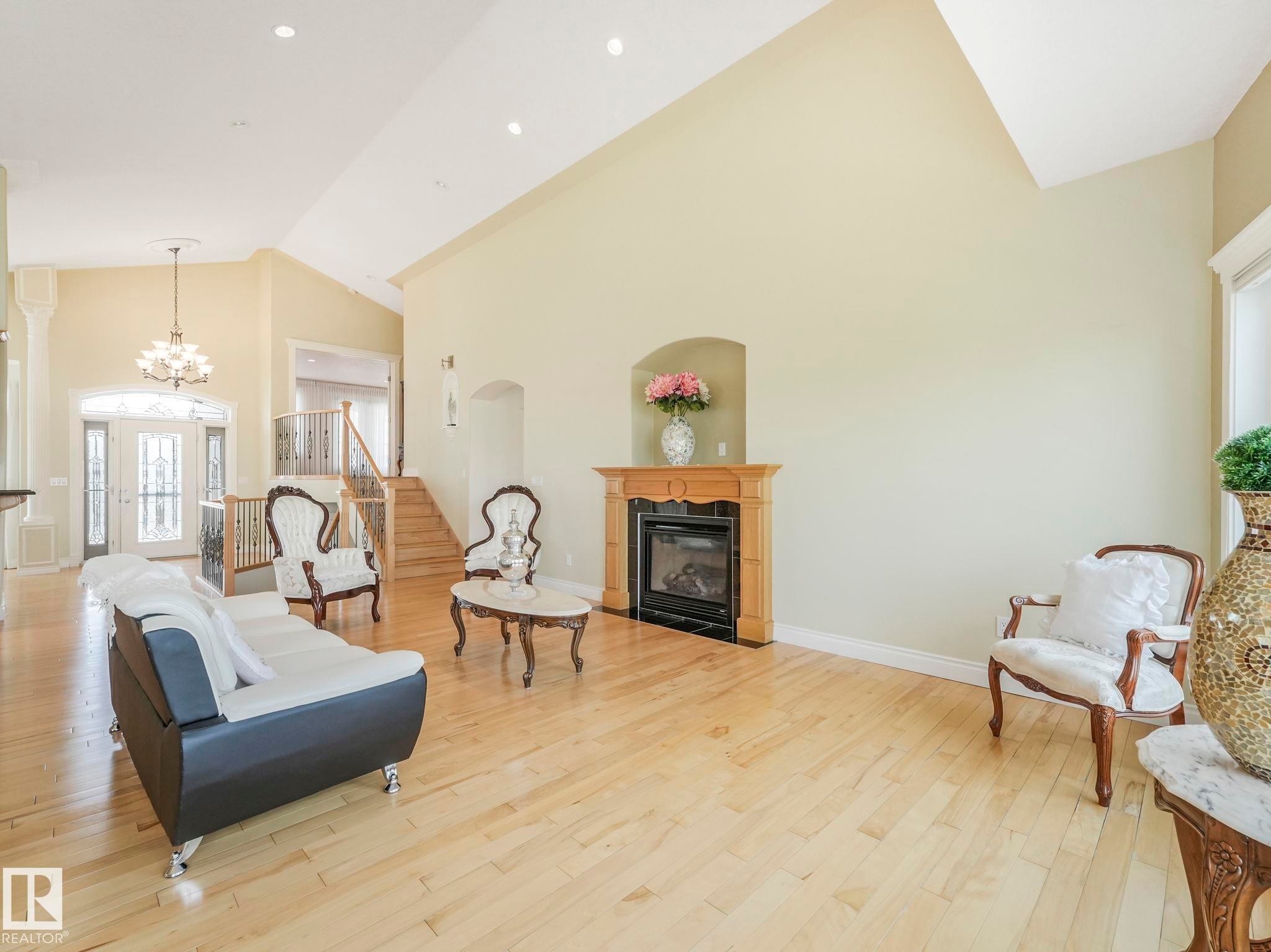 7504 161A Avenue Nw, Edmonton, AB - Indoor Photo Showing Living Room With Fireplace