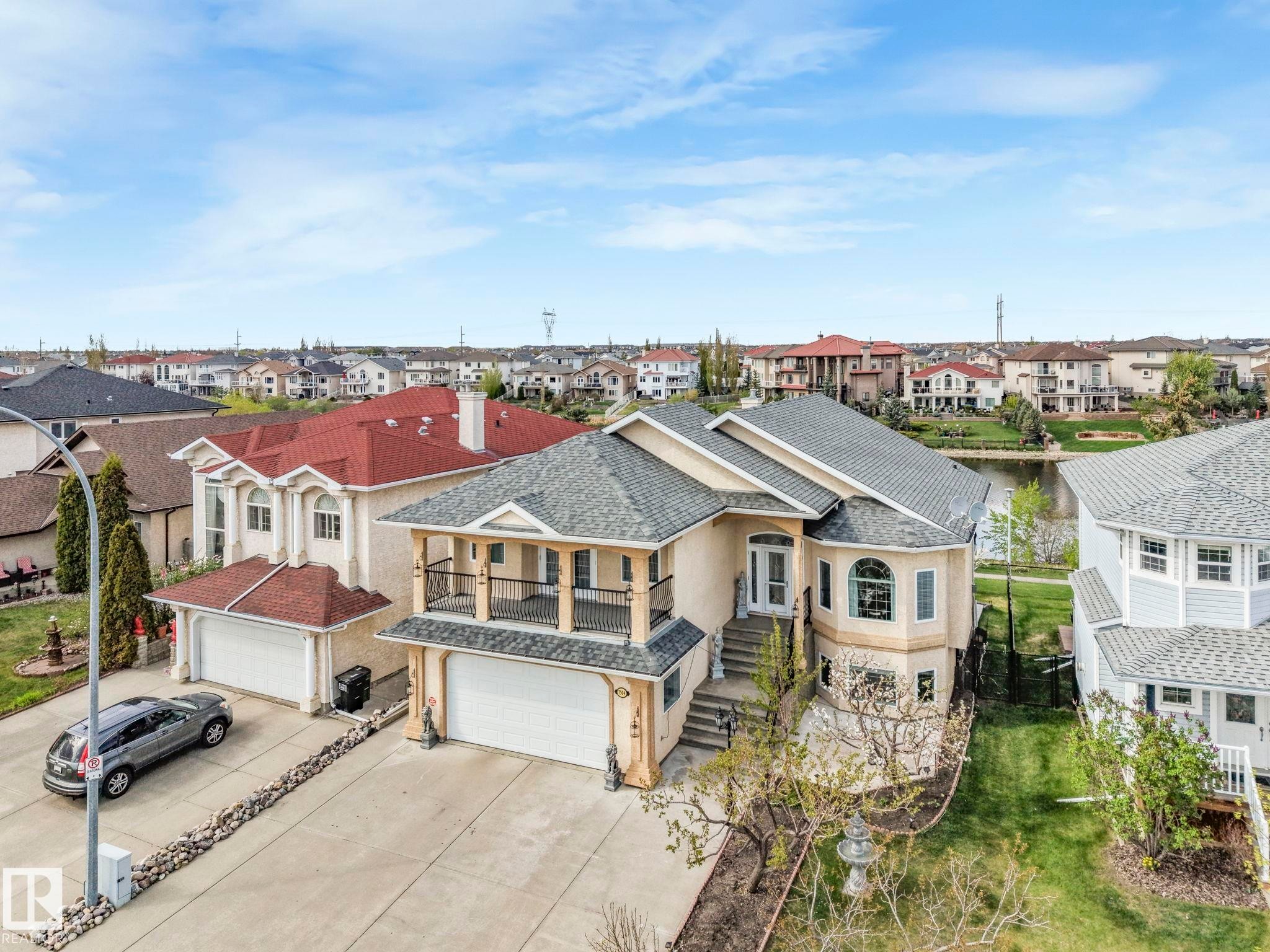 7504 161A Avenue Nw, Edmonton, AB - Outdoor