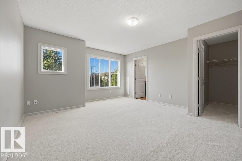 1526 35B Av Nw, Edmonton, AB