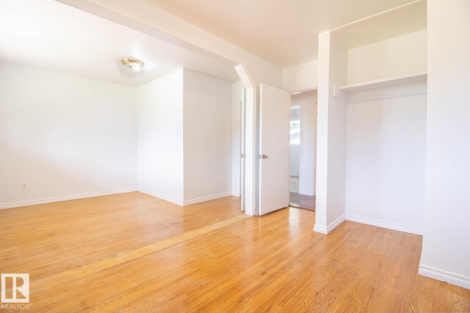 6804 102A Avenue Nw, Edmonton, AB
