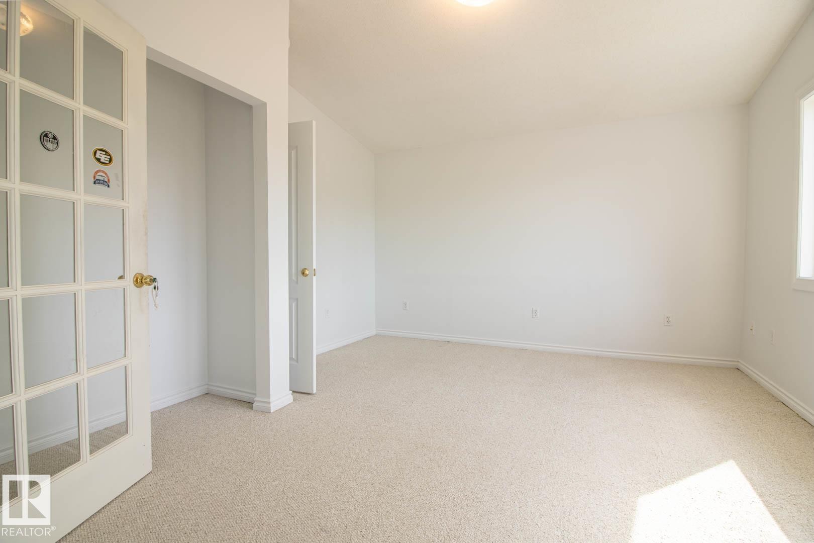 6804 102A Avenue Nw, Edmonton, AB