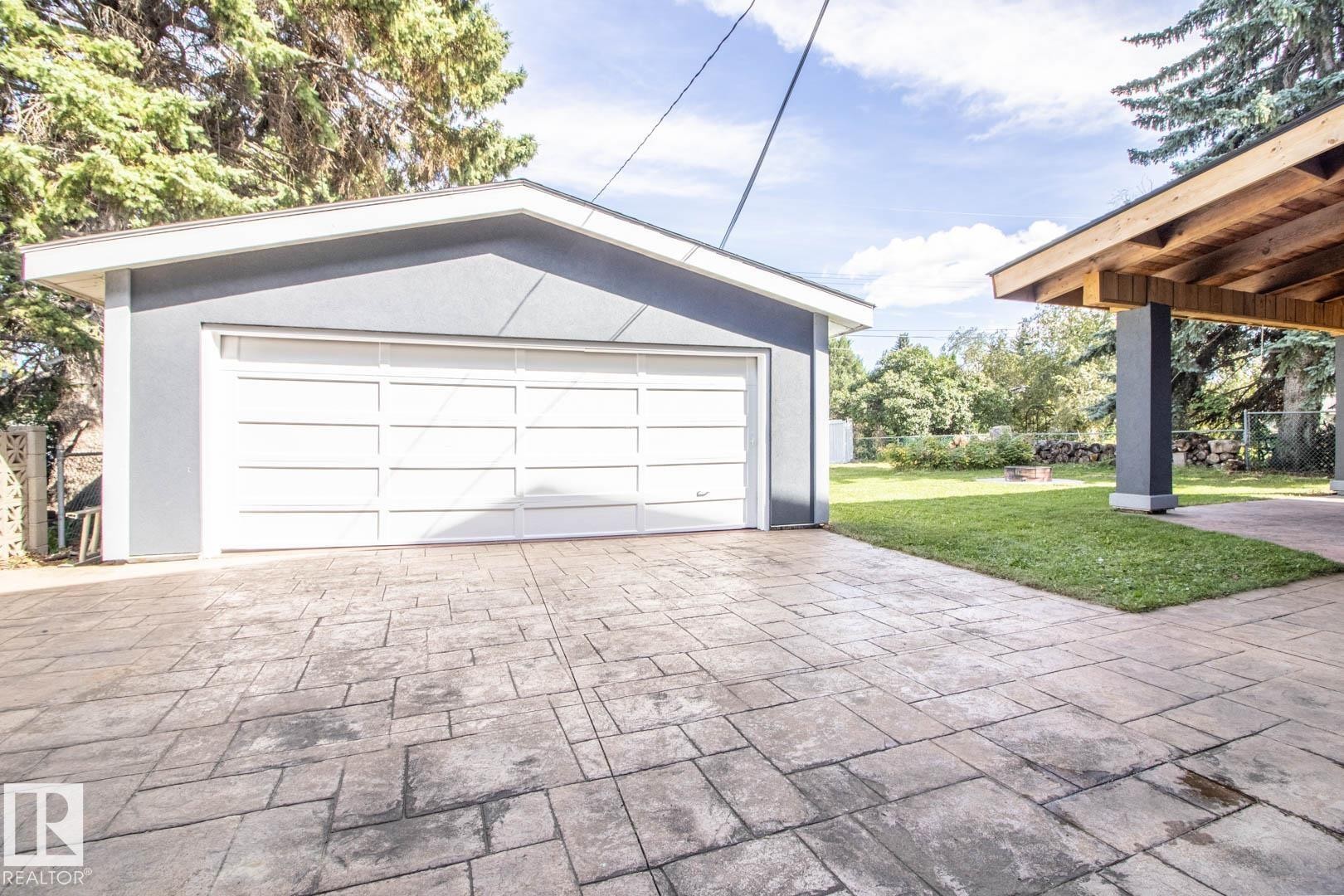6804 102A Avenue Nw, Edmonton, AB
