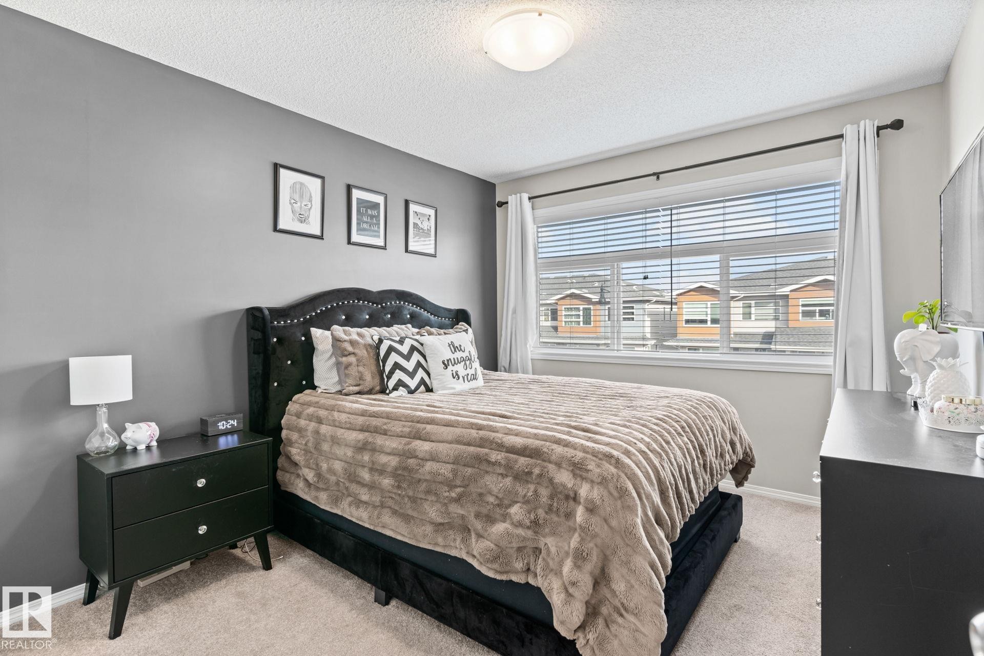 17253 9A Avenue Sw, Edmonton, AB