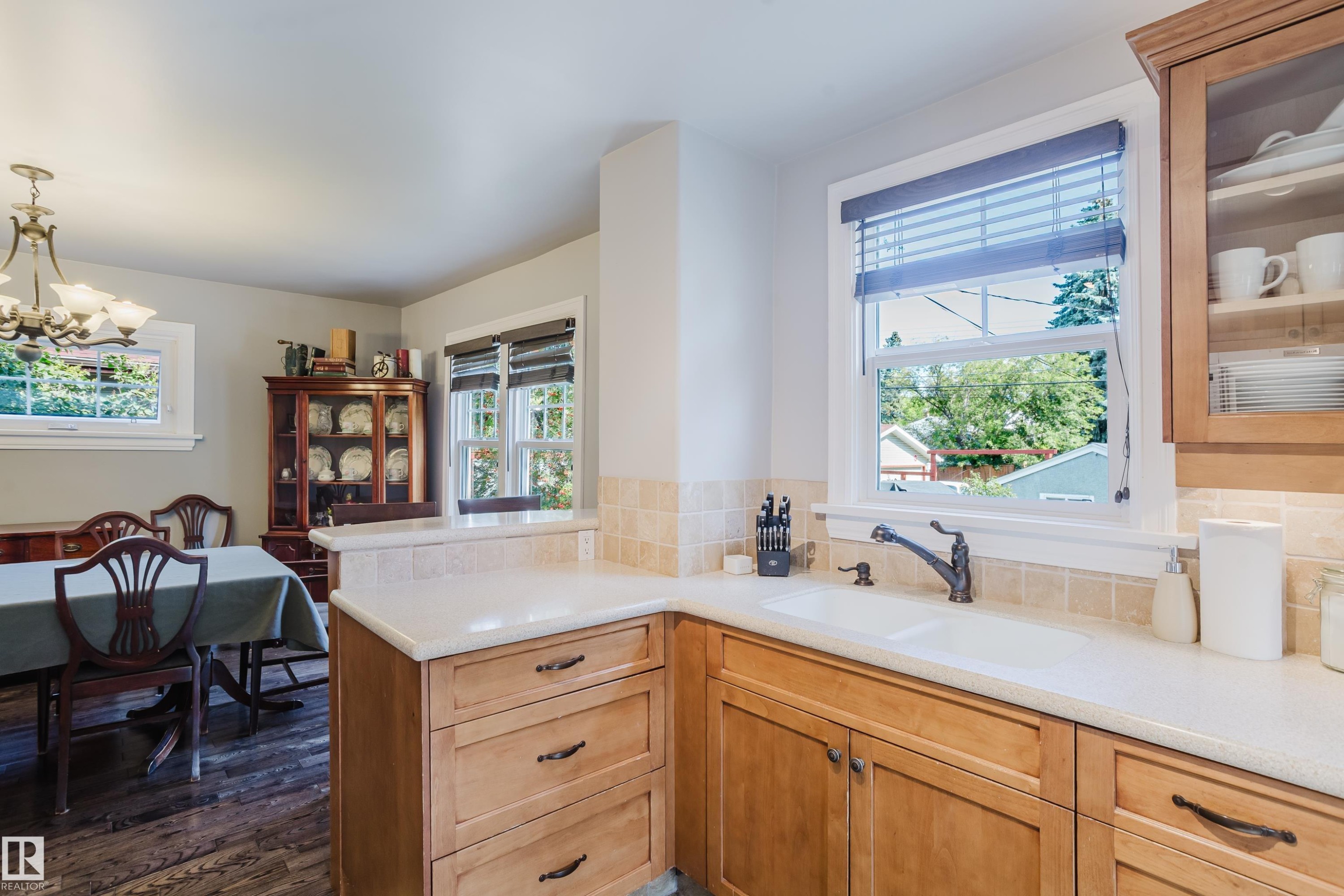 11231 126 Street Nw, Edmonton, AB