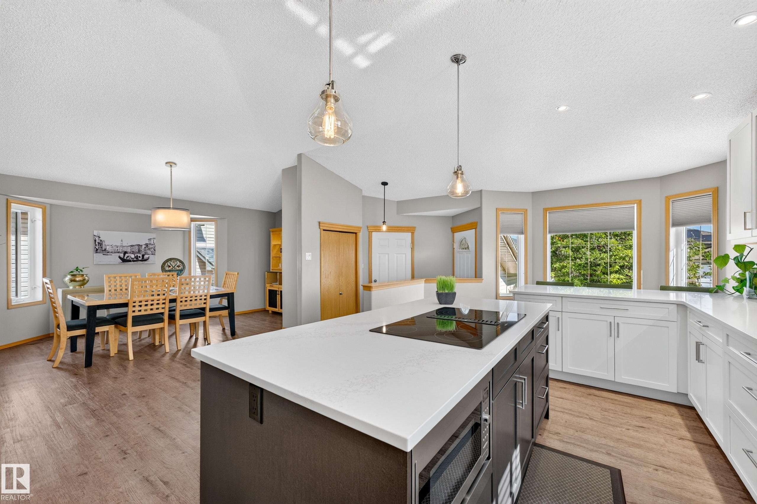 8329 171A Avenue Nw, Edmonton, AB
