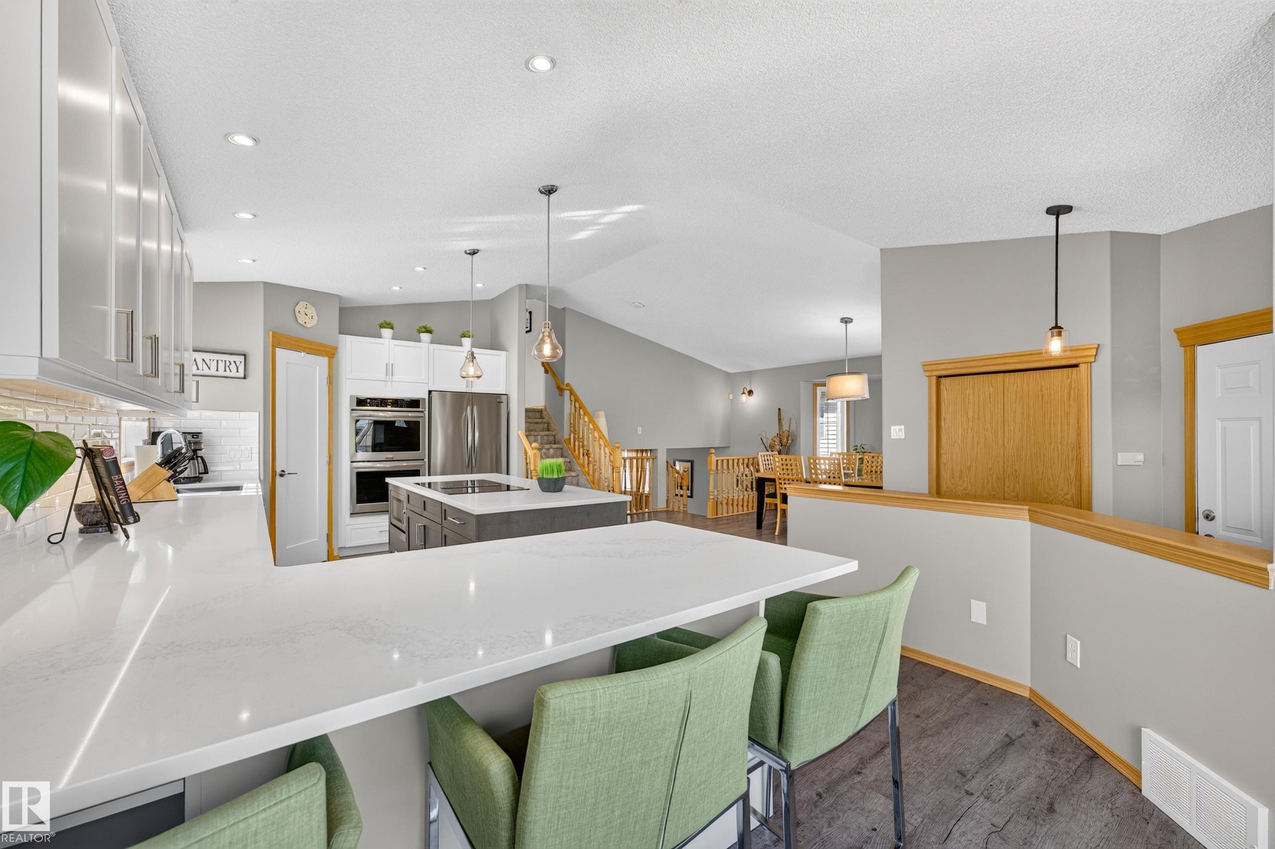 8329 171A Avenue Nw, Edmonton, AB